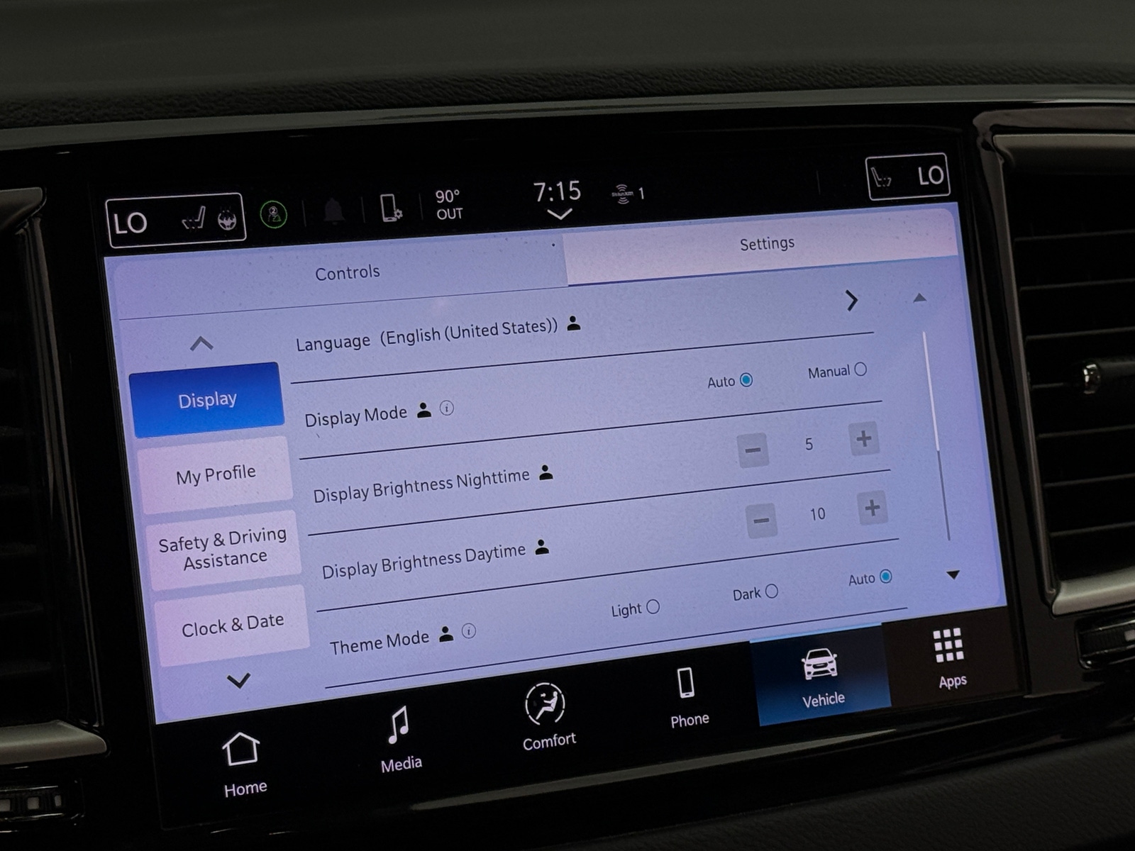 Thumbnail: 2024 Chrysler Pacifica - 3