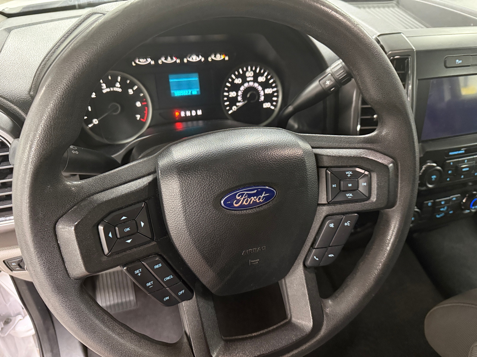 Thumbnail: 2019 Ford Econoline - 5