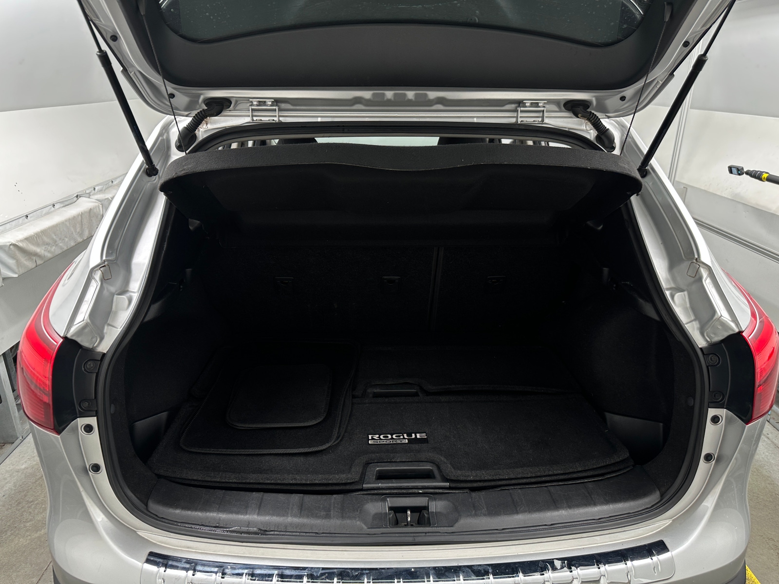 Thumbnail: 2019 Nissan Rogue Sport - 7