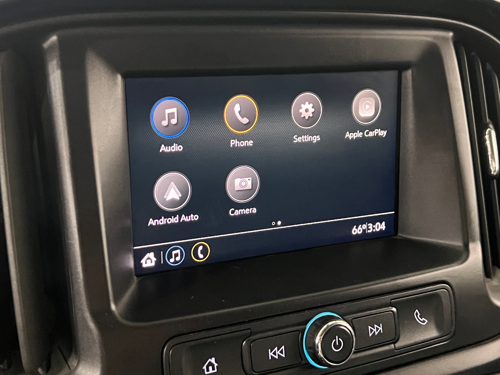 Thumbnail: 2022 Chevrolet Colorado - 4