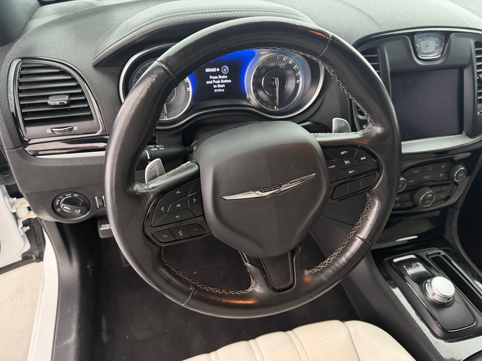 Thumbnail: 2021 Chrysler 300 - 4