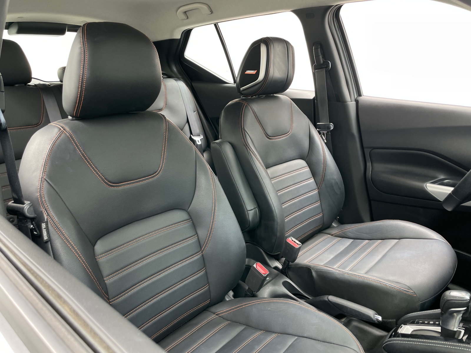 Thumbnail: 2019 Nissan Kicks - 2