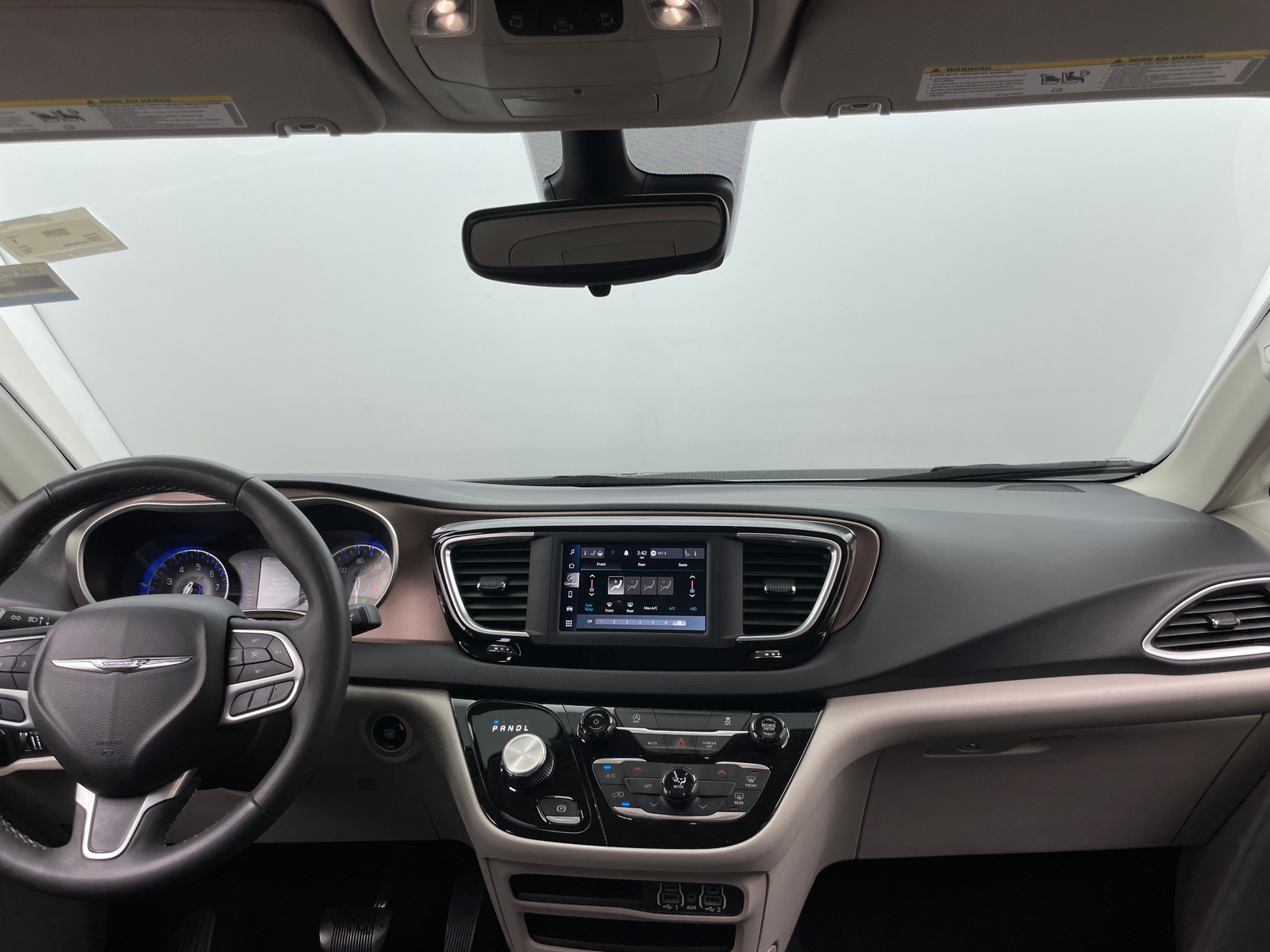 Thumbnail: 2023 Chrysler Voyager - 3