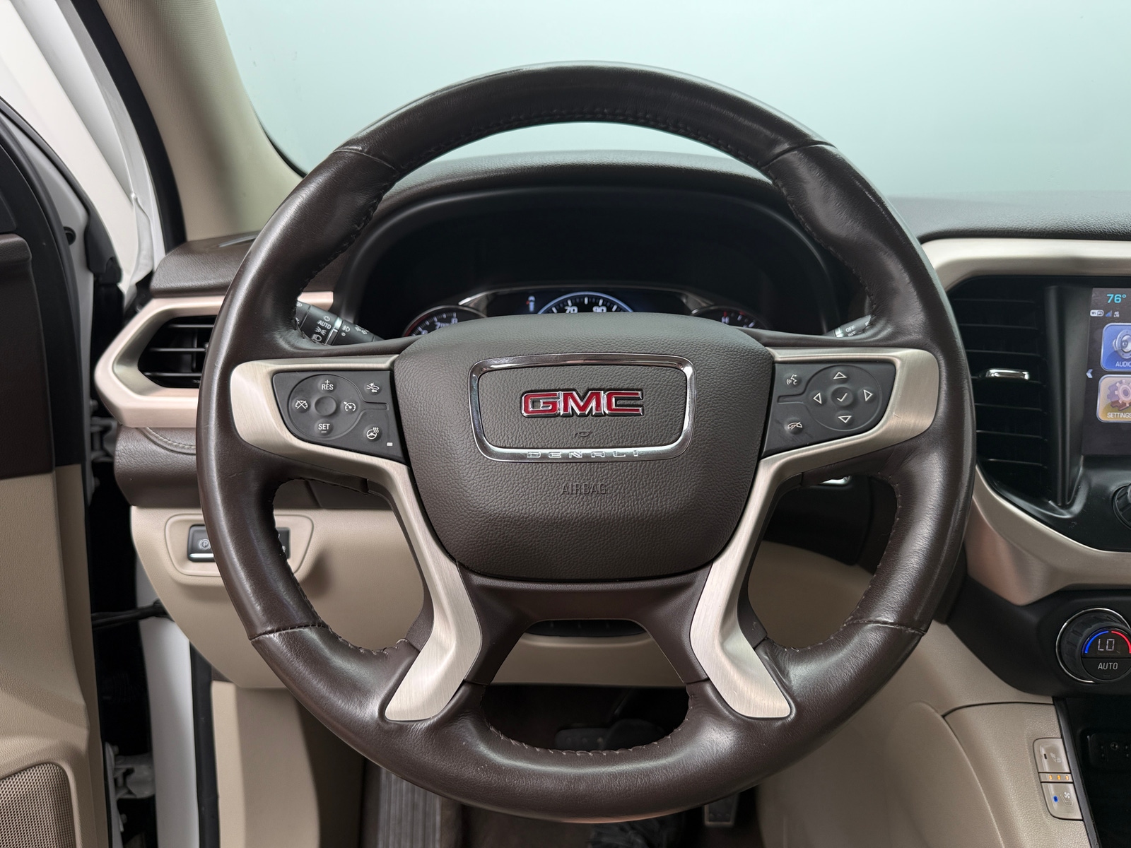 Thumbnail: 2019 GMC Acadia - 4
