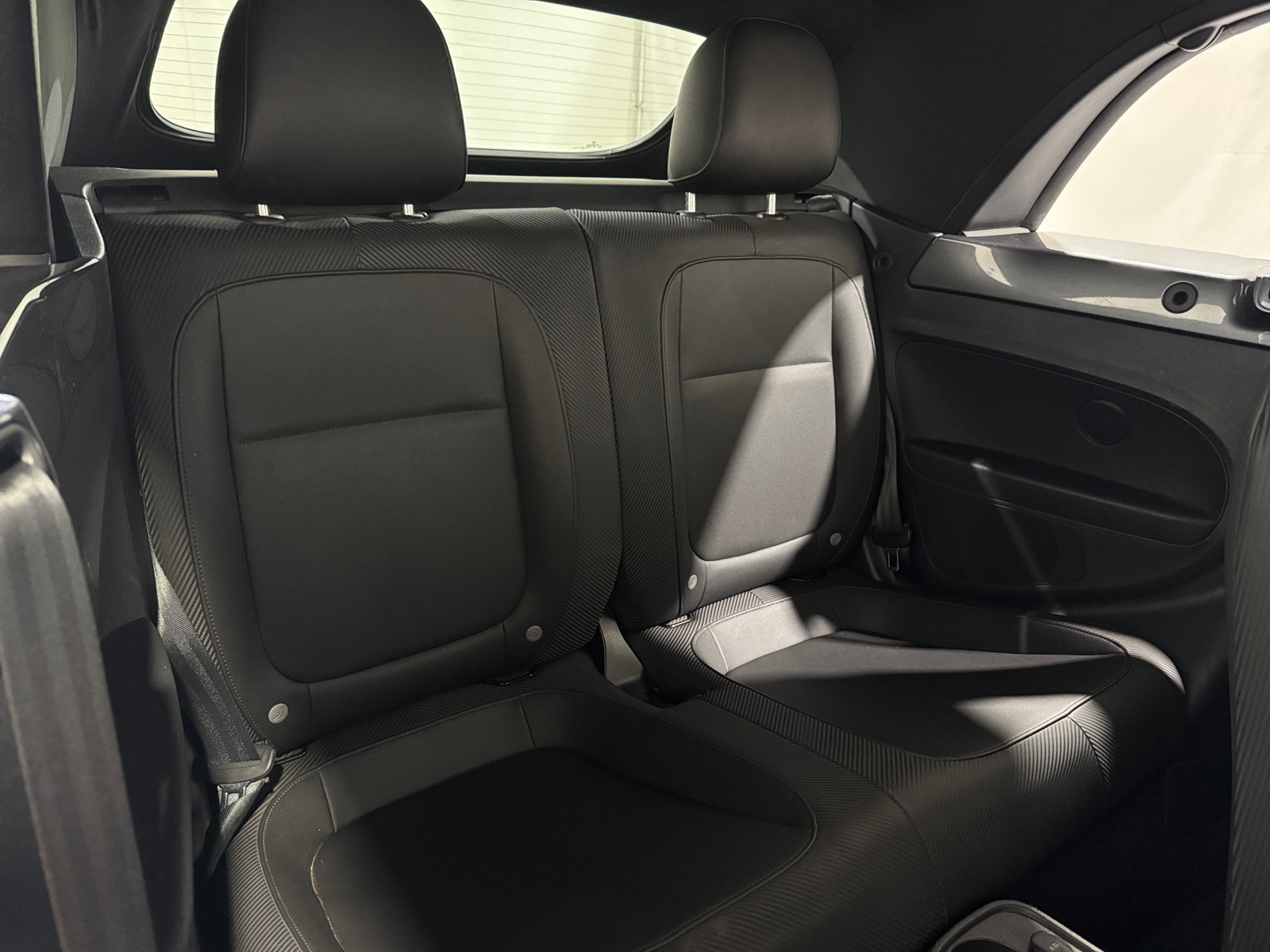 Thumbnail: 2013 Volkswagen Beetle - 6