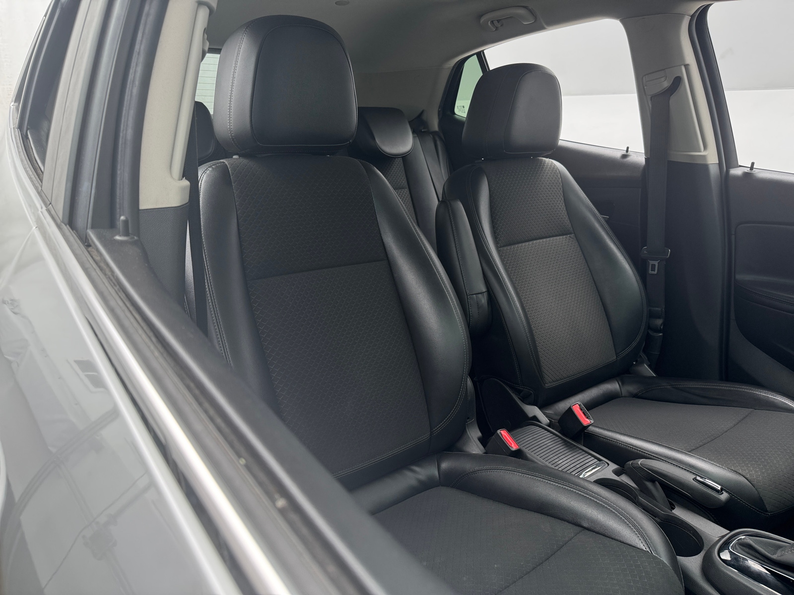 Thumbnail: 2019 Buick Encore - 2