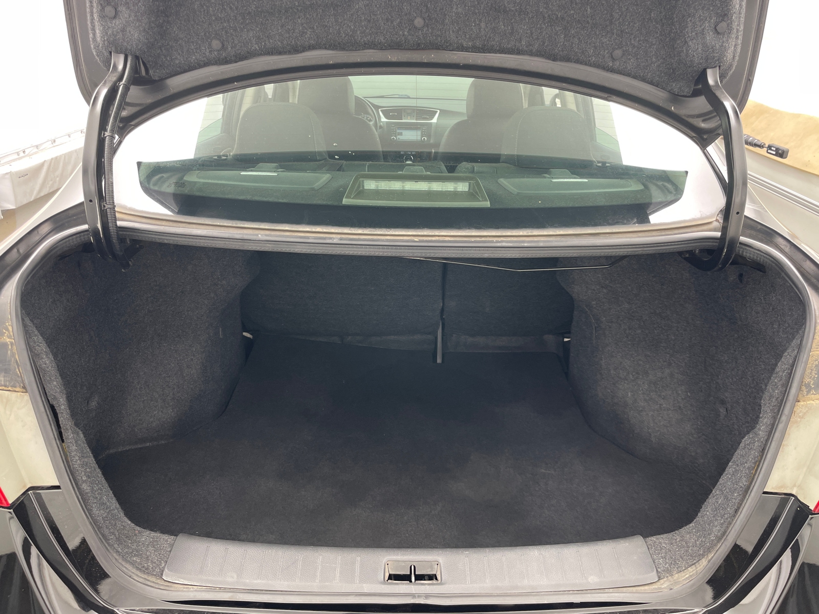 Thumbnail: 2015 Nissan Sentra - 6