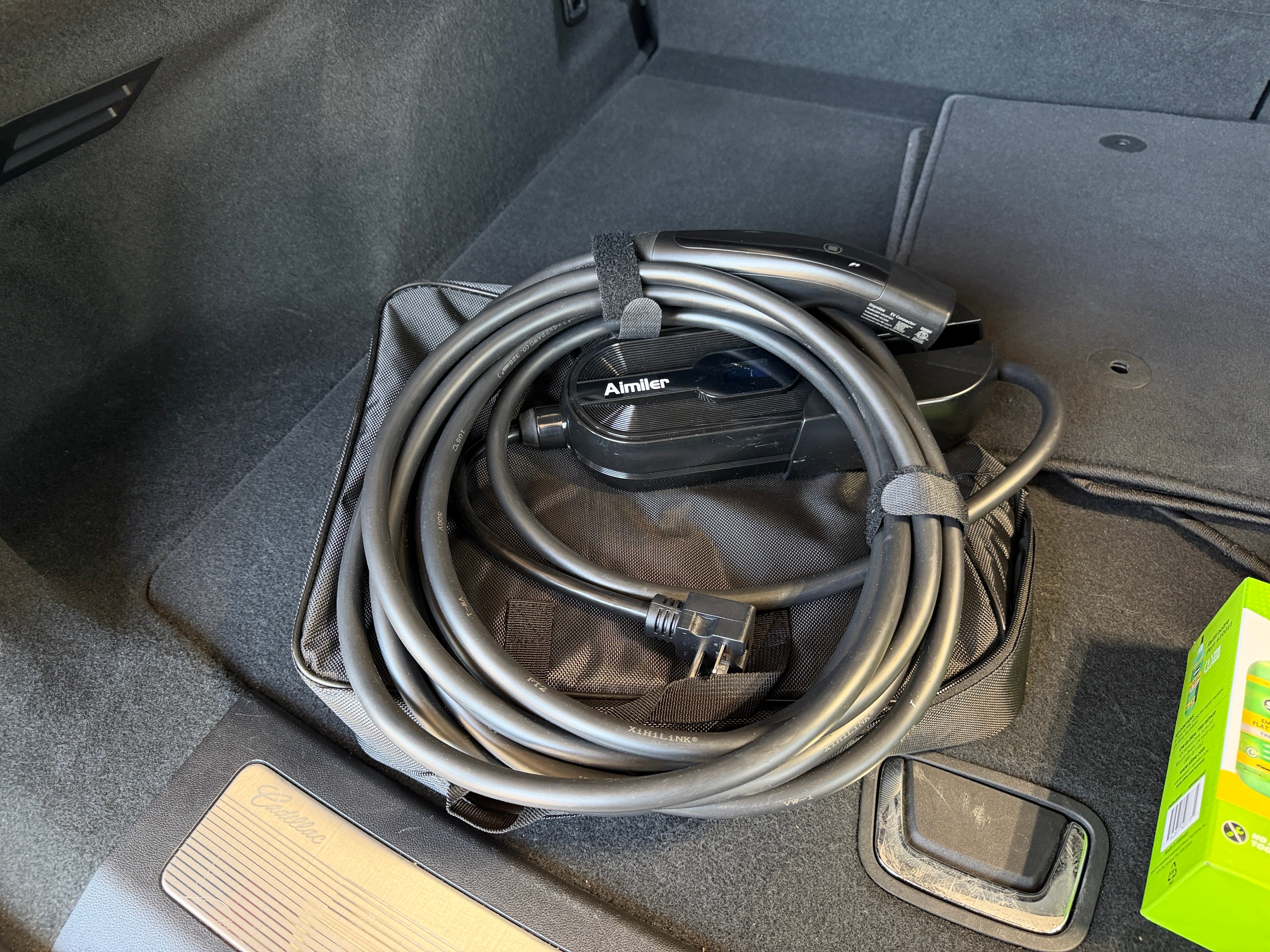 Used 2024 Cadillac LYRIQ Tech with VIN 1GYKPMRK8RZ106408 for sale in Auburn, WA