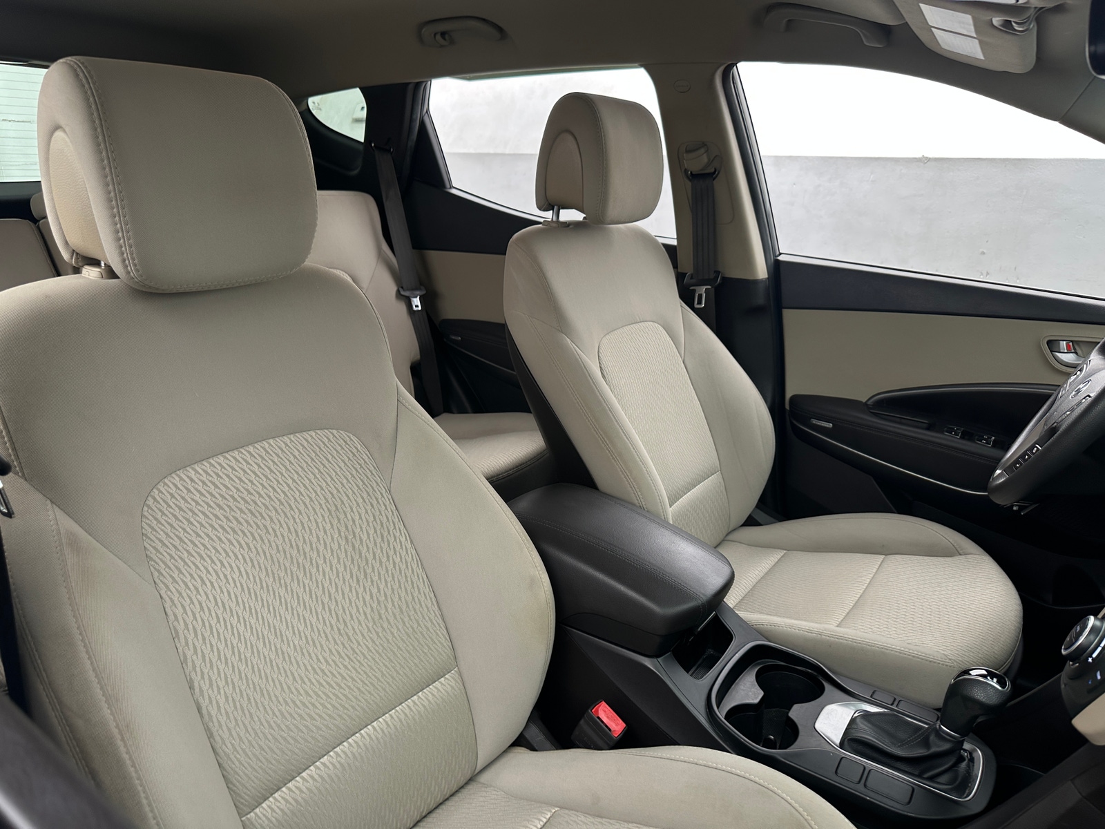 Thumbnail: 2017 Hyundai Santa Fe - 2