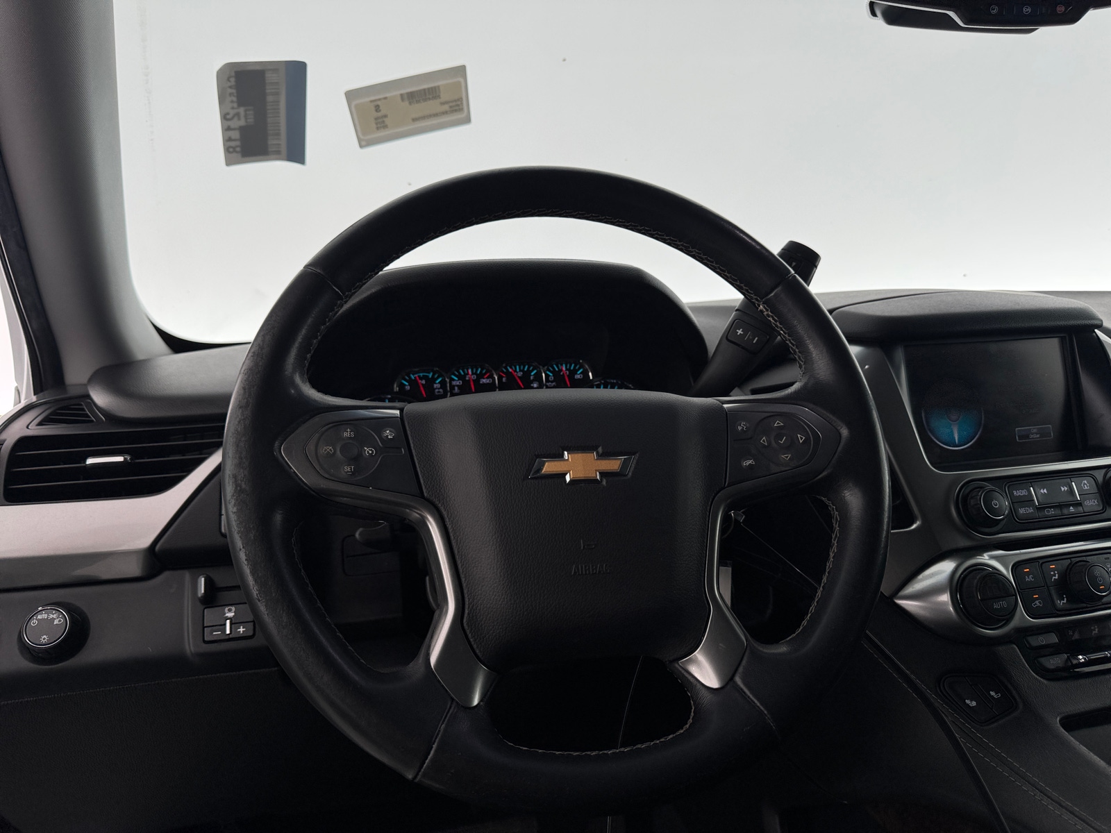 Thumbnail: 2019 Chevrolet Tahoe - 4