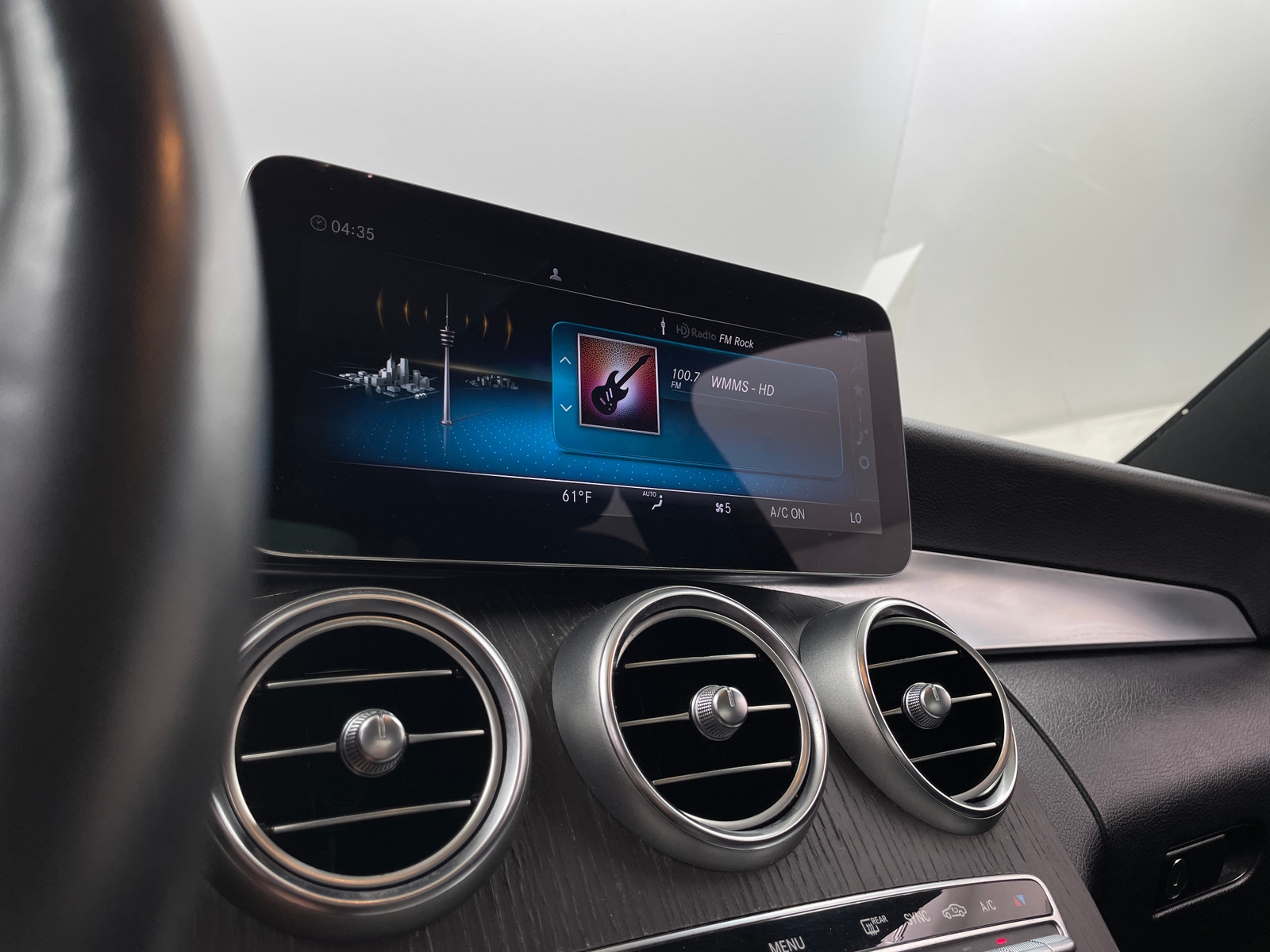 Thumbnail: 2021 Mercedes-Benz C-Class - 3