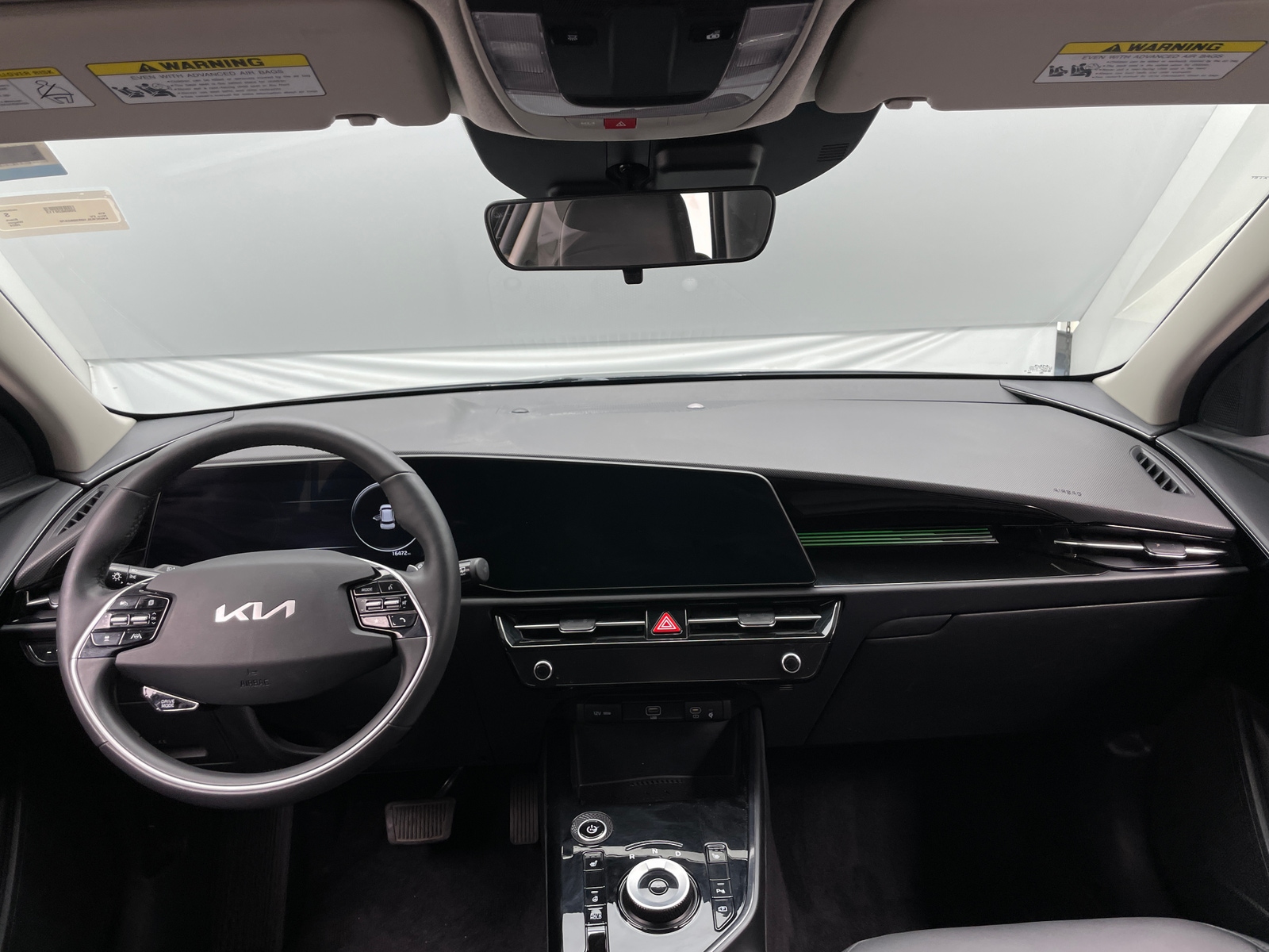 Thumbnail: 2024 Kia Niro - 3