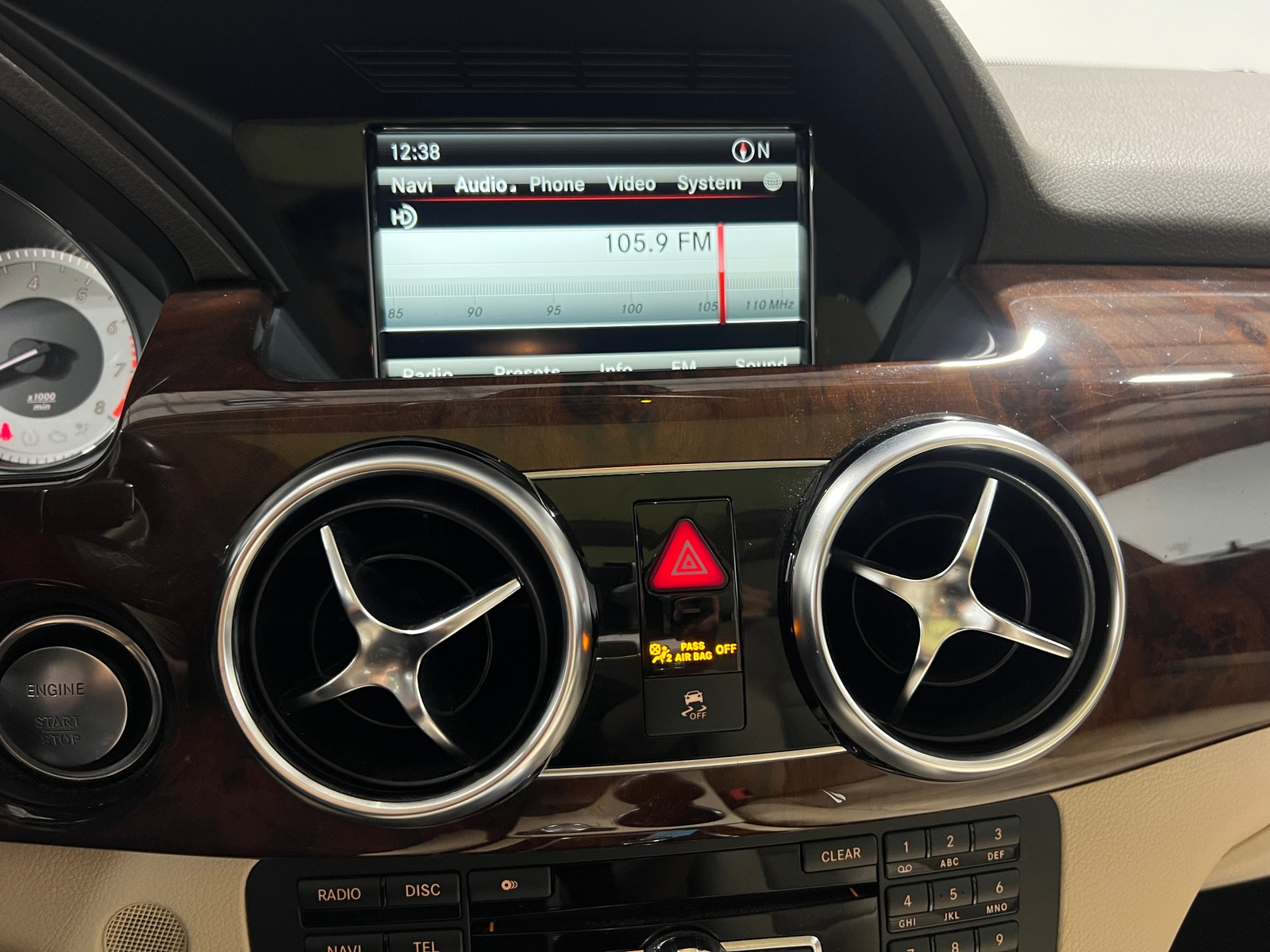 Thumbnail: 2014 Mercedes-Benz GLK - 3