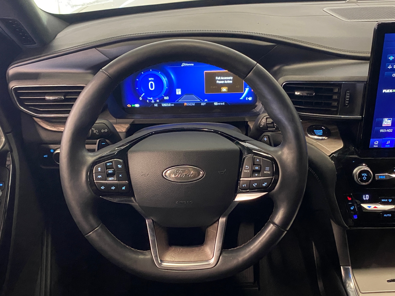 Thumbnail: 2021 Ford Explorer - 4