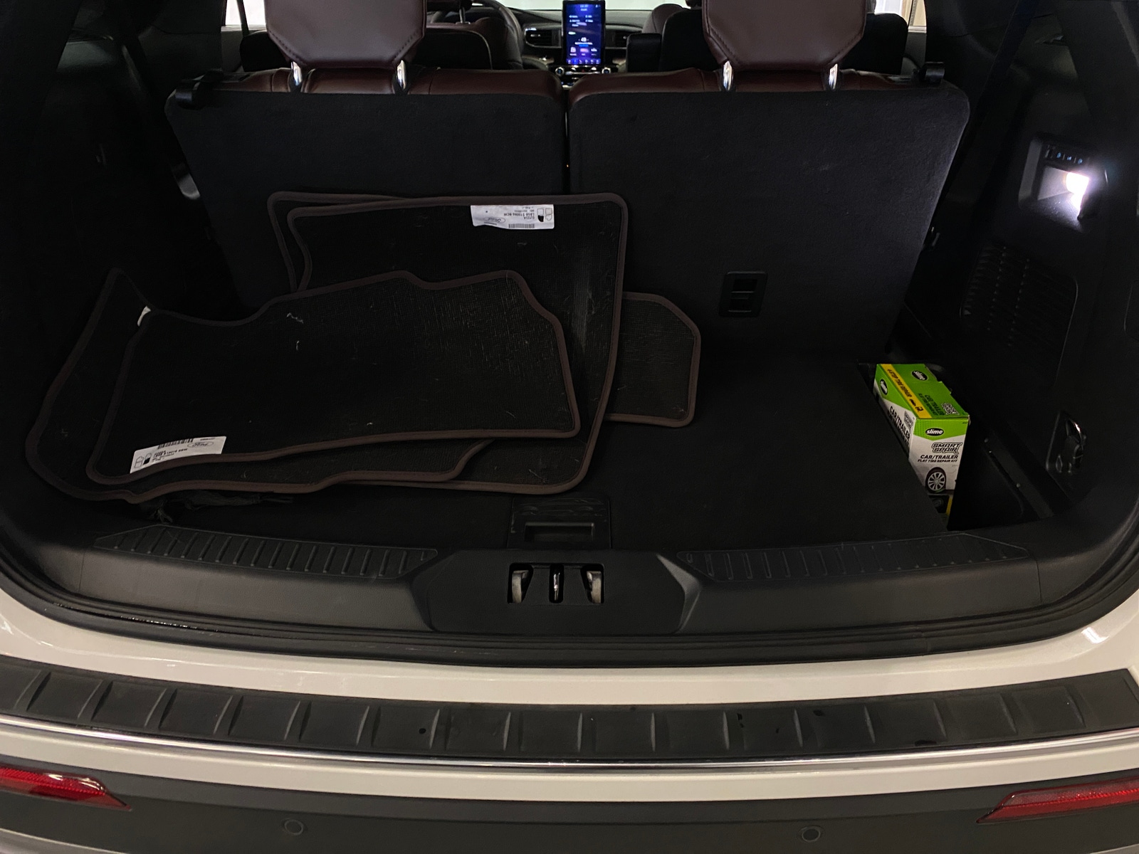 Thumbnail: 2021 Ford Explorer - 6