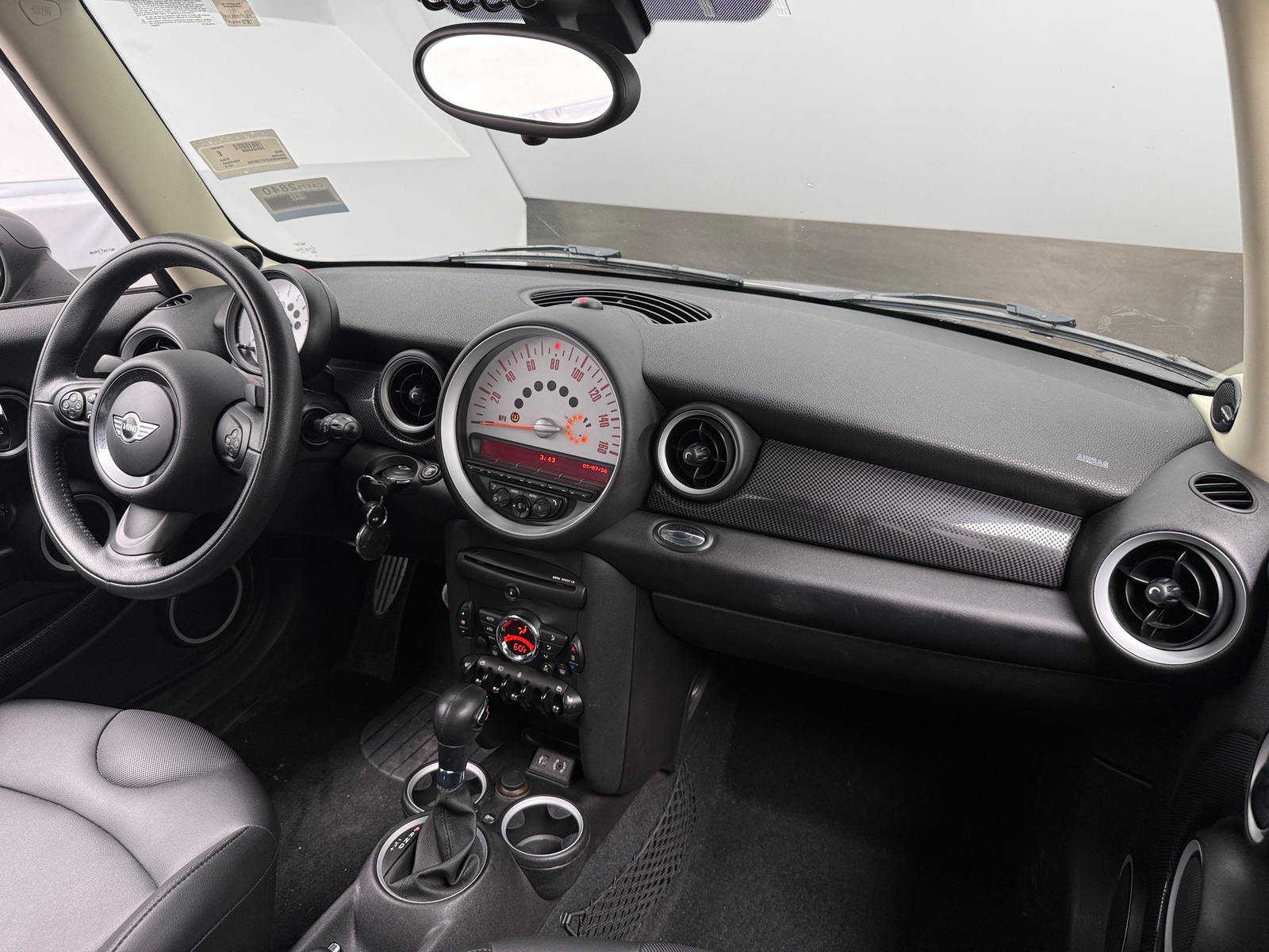 Thumbnail: 2013 MINI Cooper Hardtop - 3