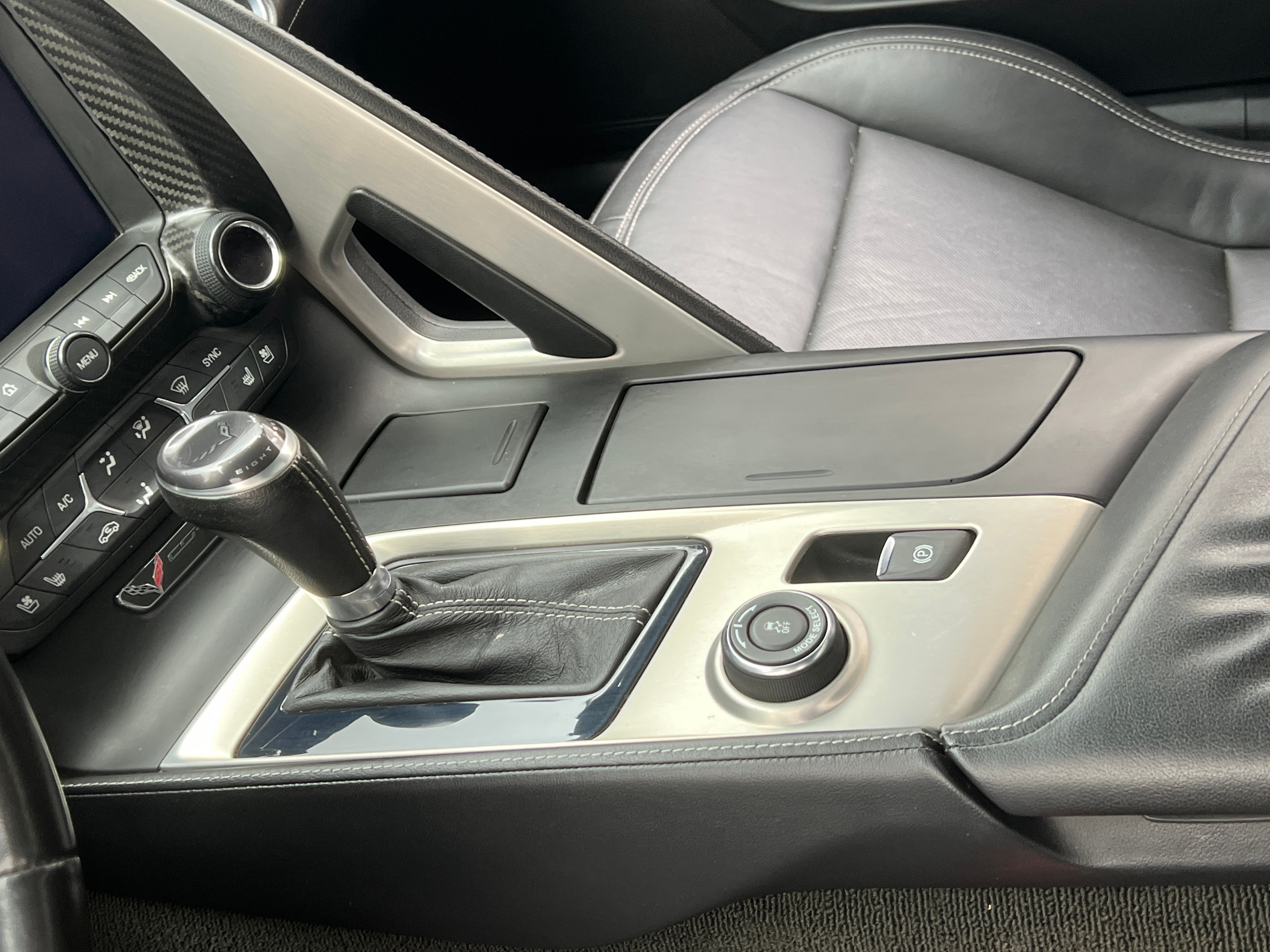 2015 Chevrolet Corvette Base - Photo 2