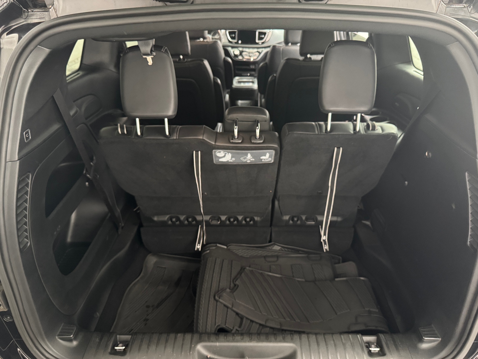 Thumbnail: 2018 Chrysler Pacifica - 6