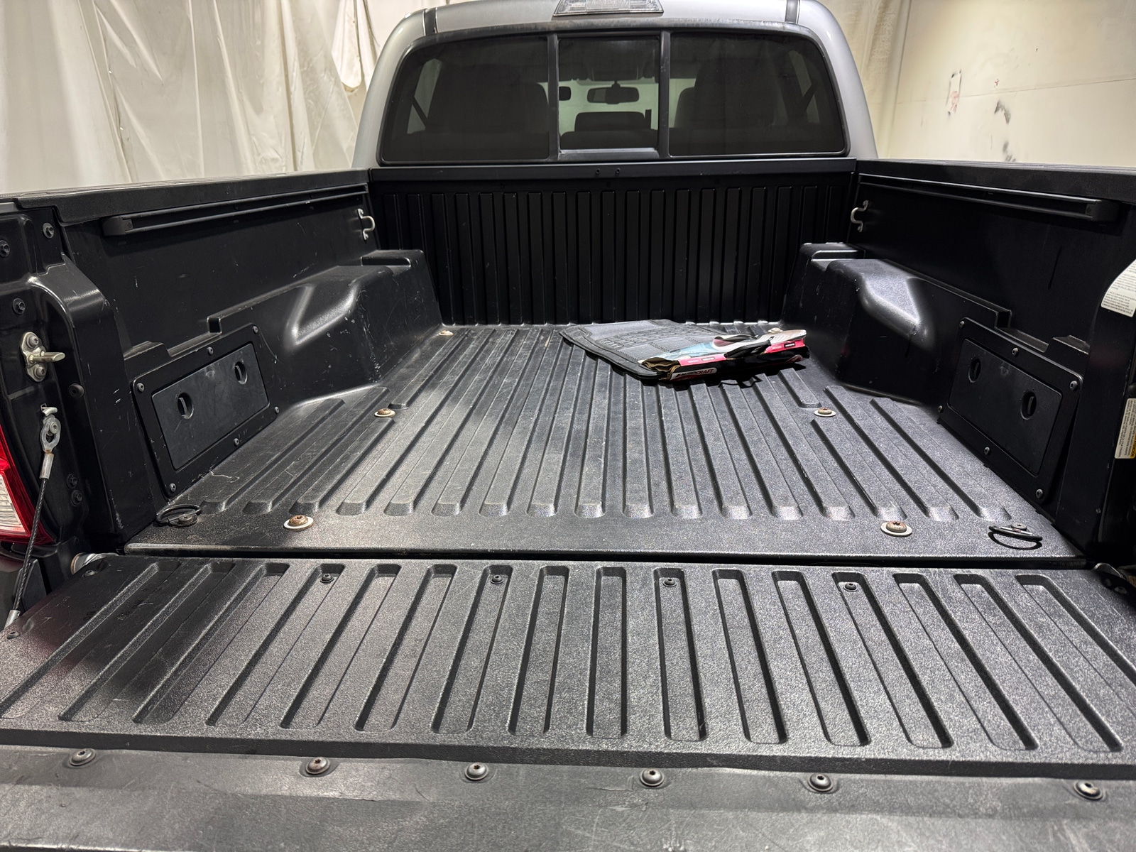 Thumbnail: 2017 Toyota Tacoma - 7