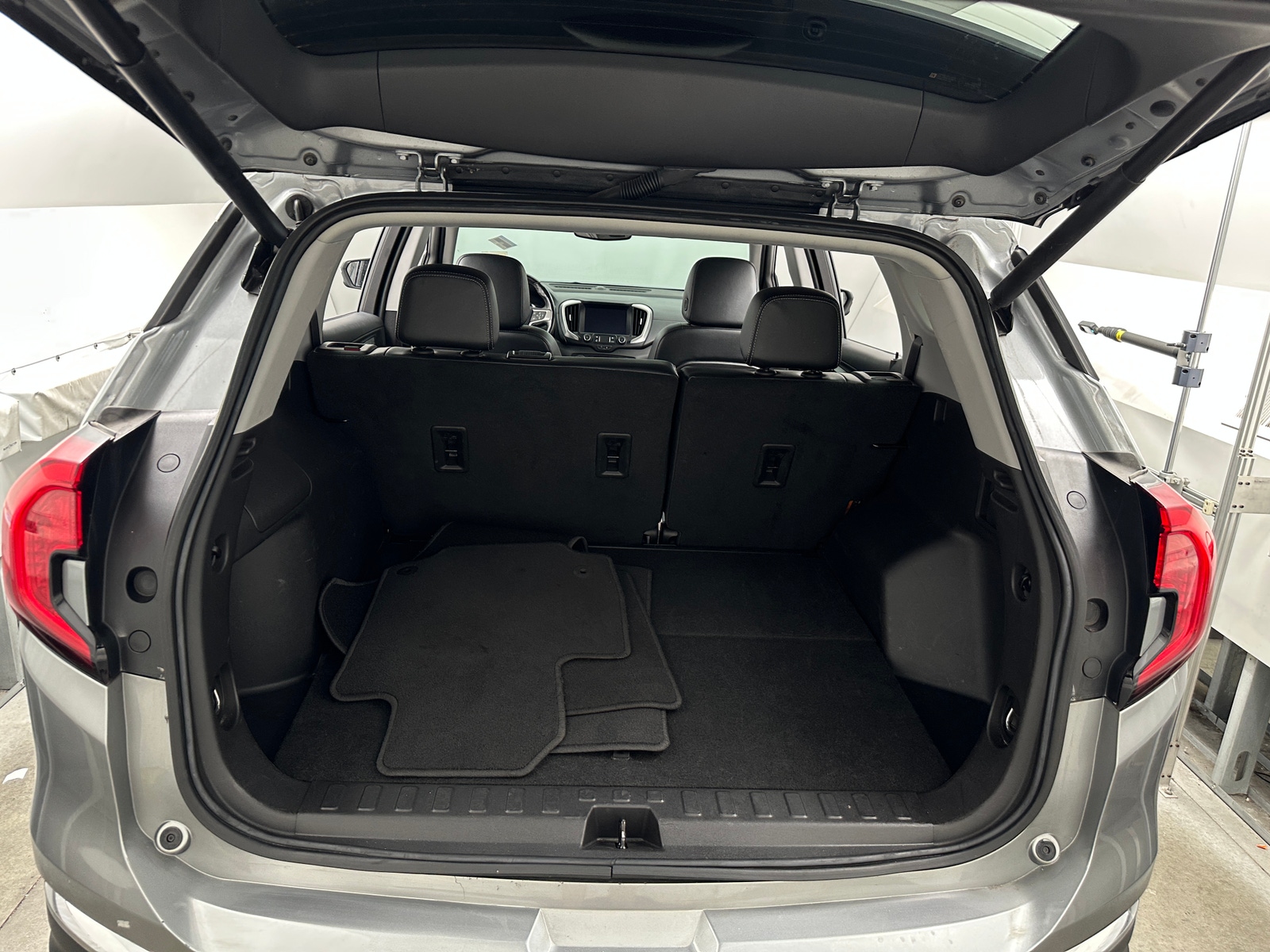 Thumbnail: 2024 GMC Terrain - 6