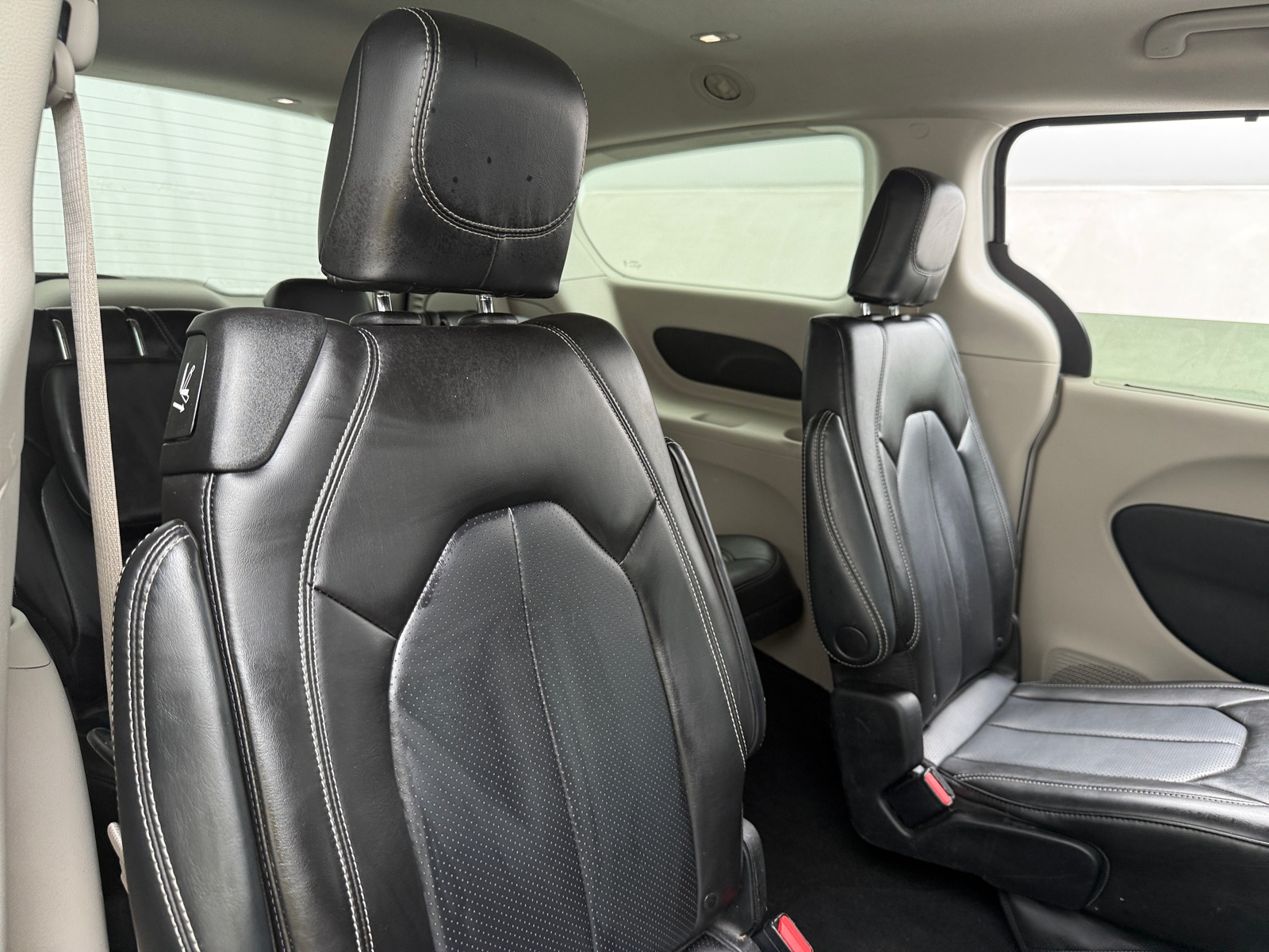 Thumbnail: 2023 Chrysler Pacifica - 5
