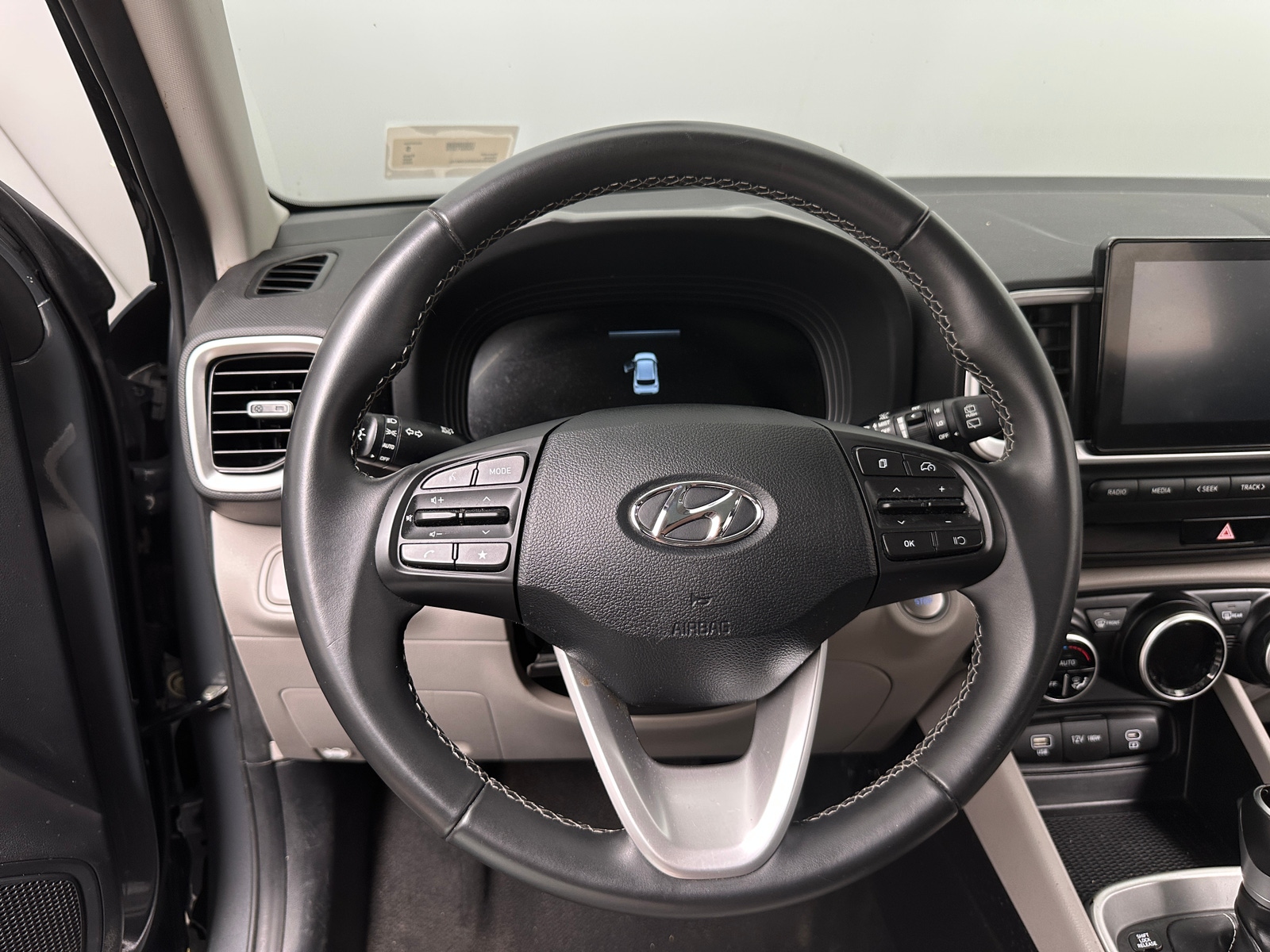 Thumbnail: 2025 Hyundai Venue - 5