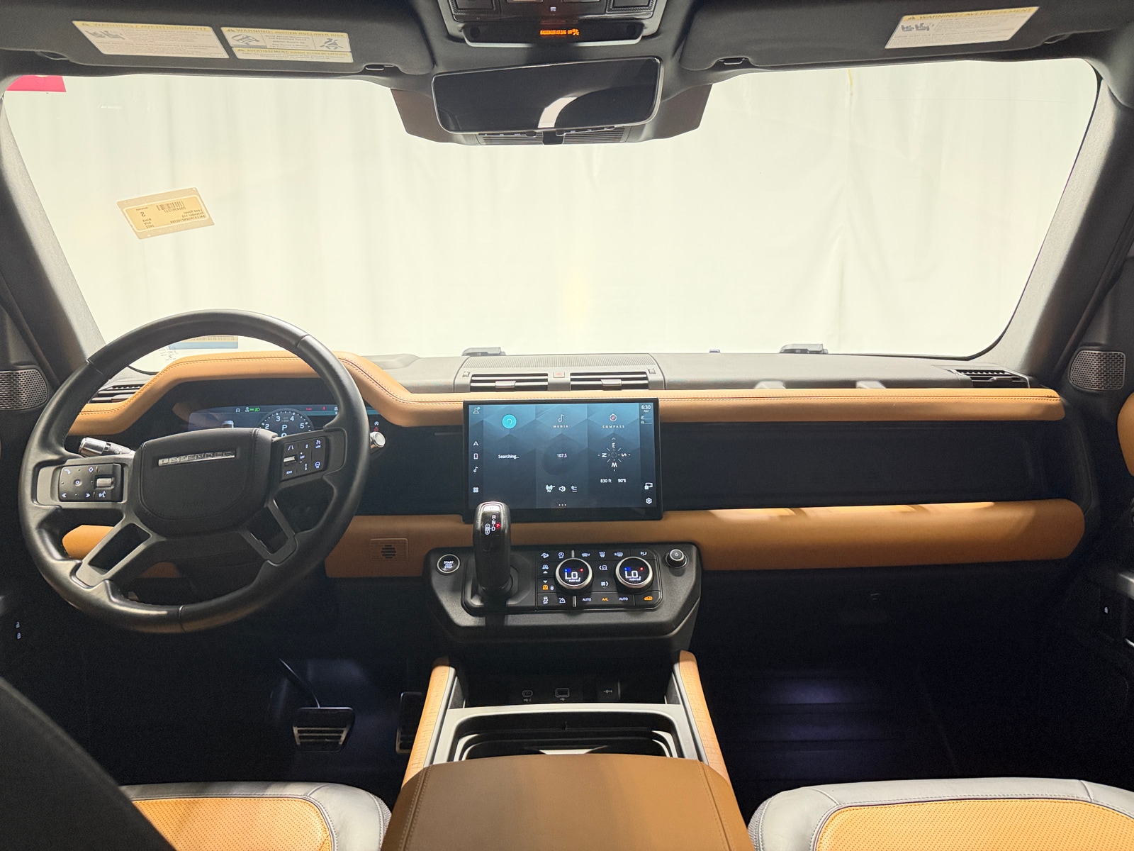Thumbnail: 2022 Land Rover Defender - 2