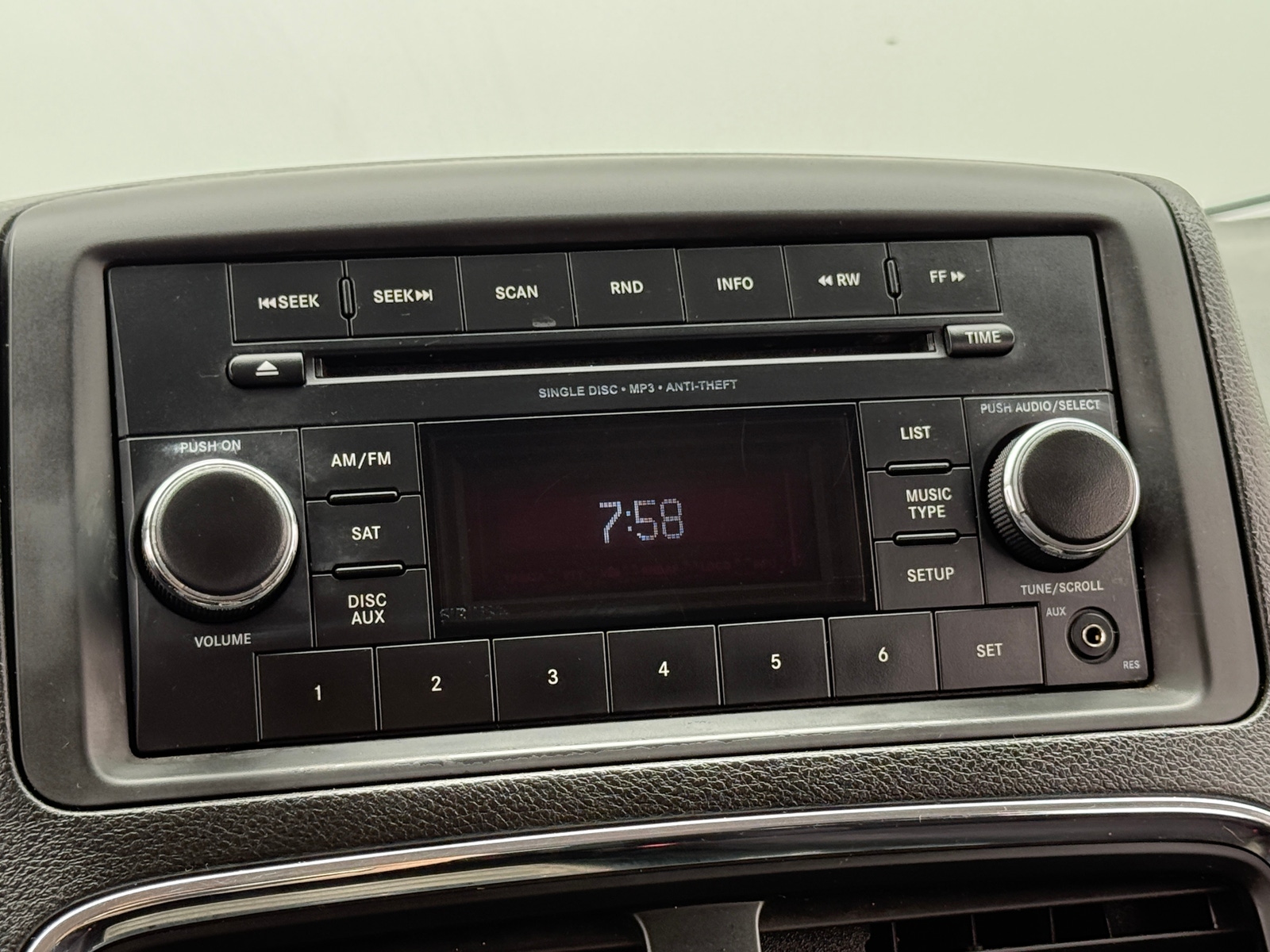 Thumbnail: 2014 Dodge Grand Caravan - 4