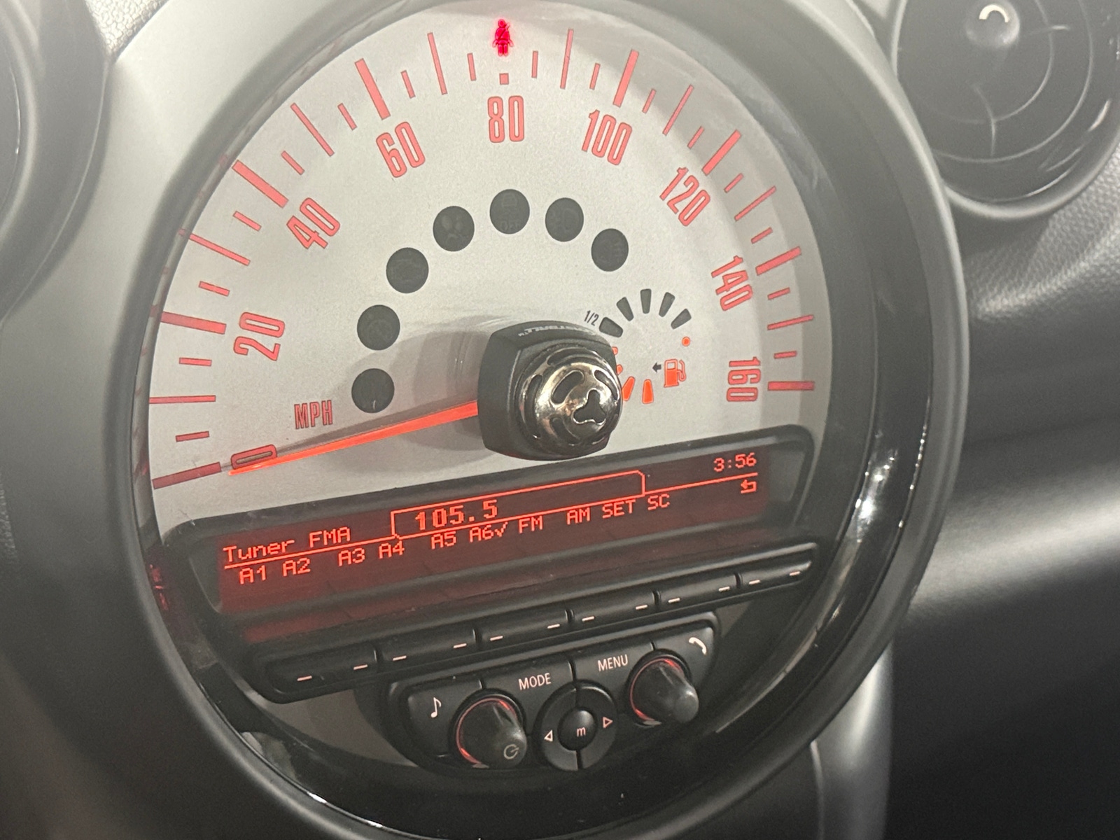 Thumbnail: 2013 MINI Cooper Countryman - 3