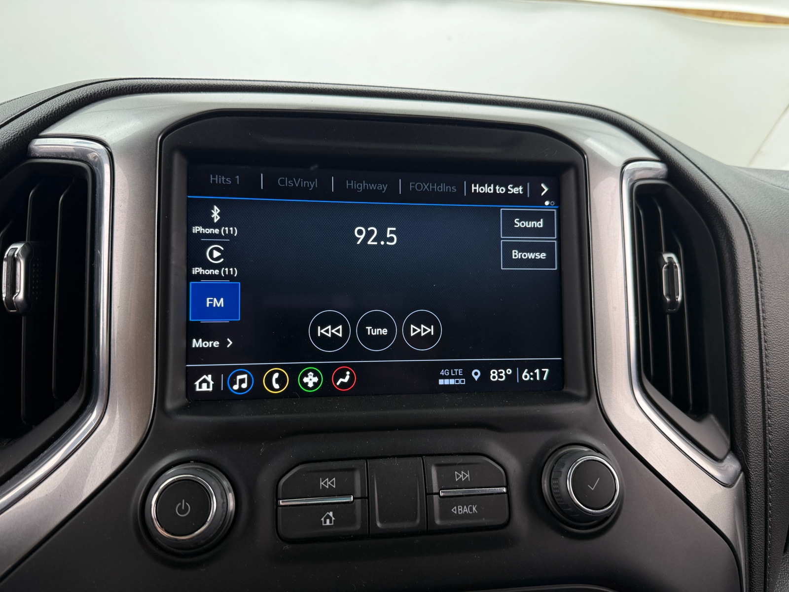 Thumbnail: 2022 Chevrolet Silverado 1500 - 4