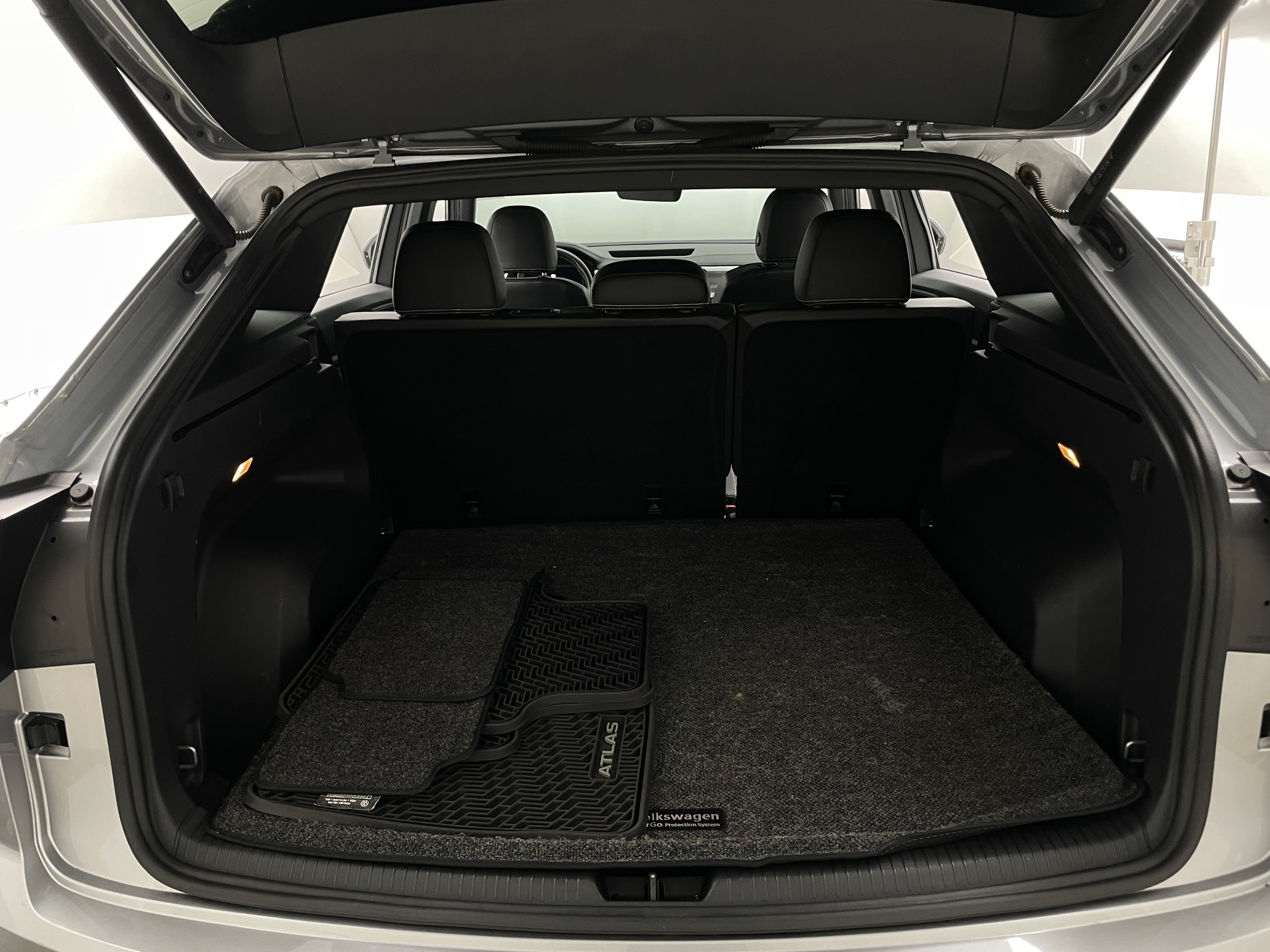 2023 Volkswagen Atlas Cross Sport SE w/Tech - Photo 9