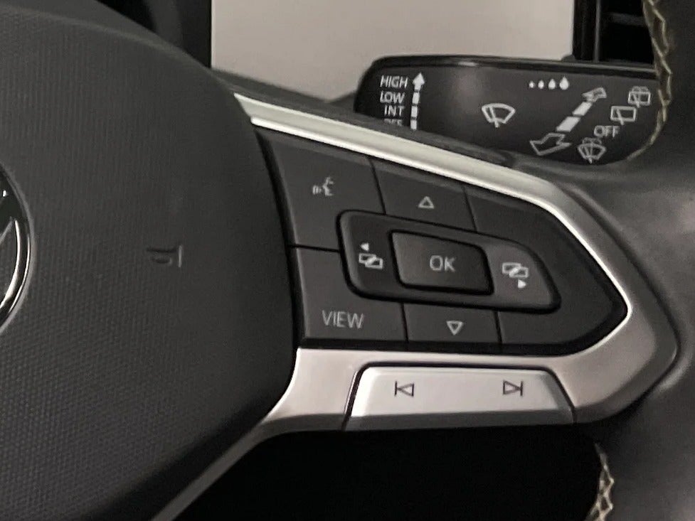 2023 Volkswagen Atlas Cross Sport SE w/Tech - Photo 19