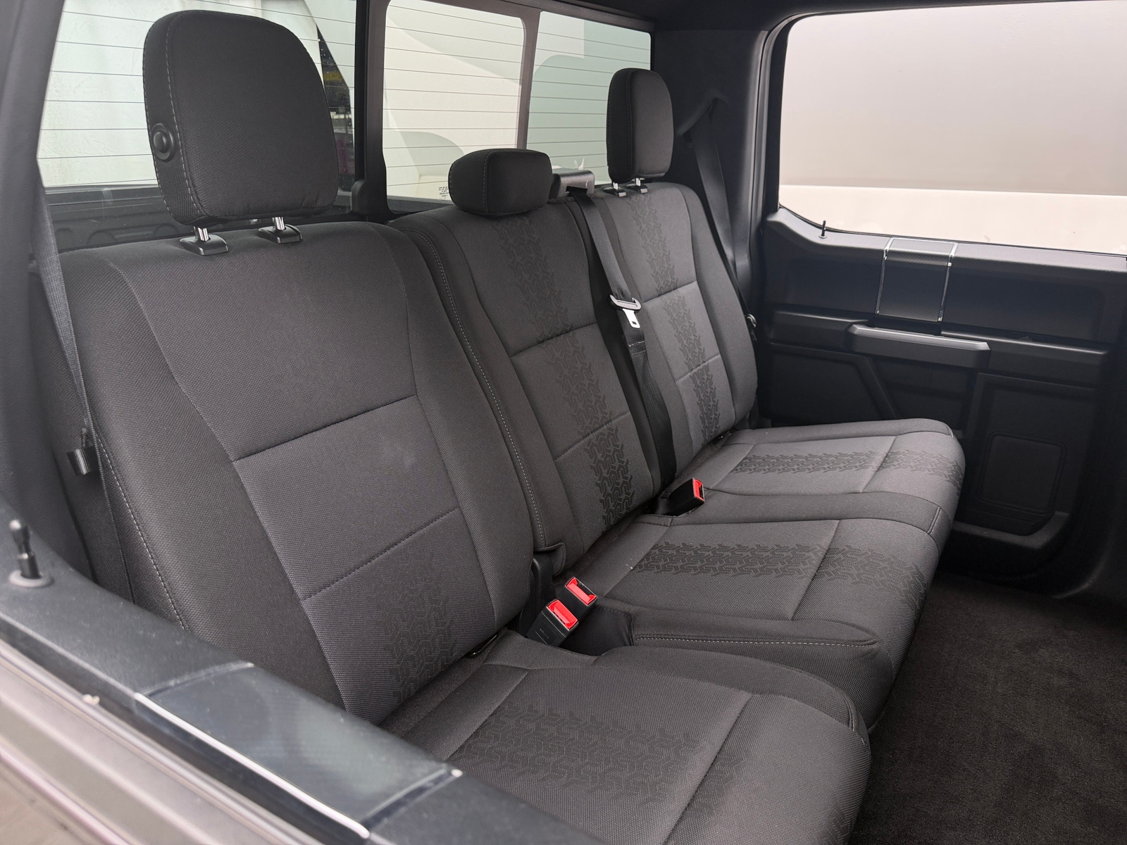Thumbnail: 2019 Ford Econoline - 6