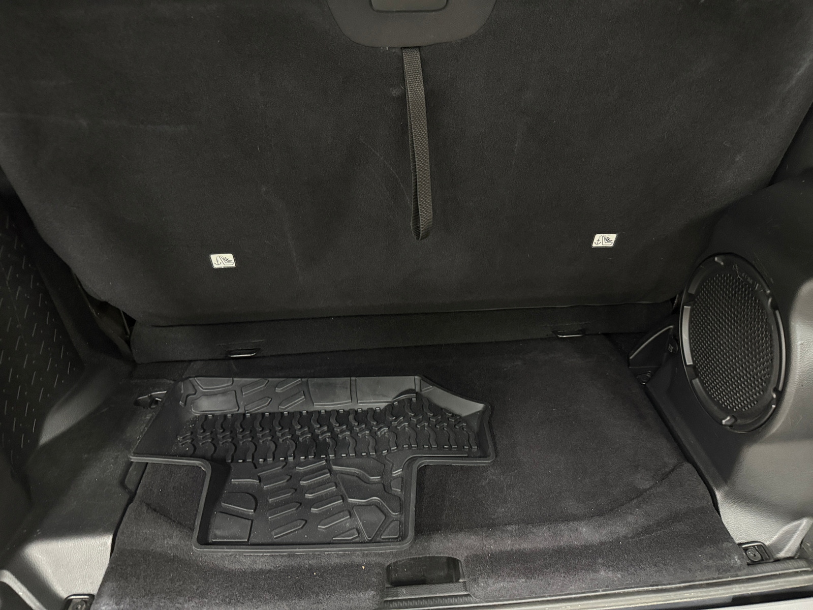Thumbnail: 2013 Jeep Wrangler - 7