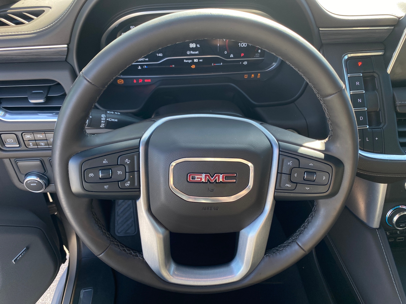 Thumbnail: 2023 GMC Yukon XL - 4