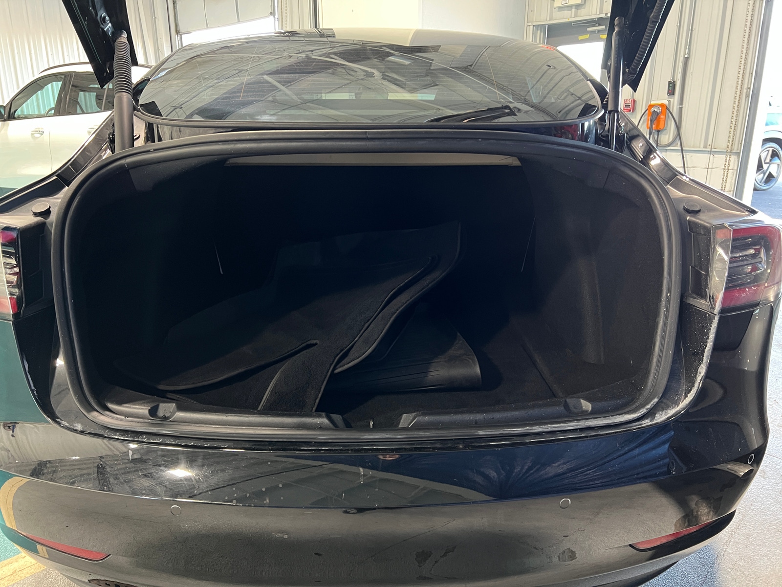 Thumbnail: 2021 Tesla Model 3 - 6