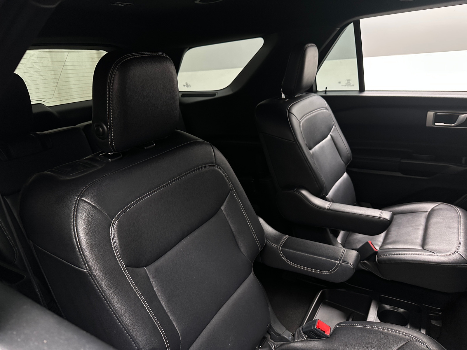 Thumbnail: 2020 Ford Explorer - 6