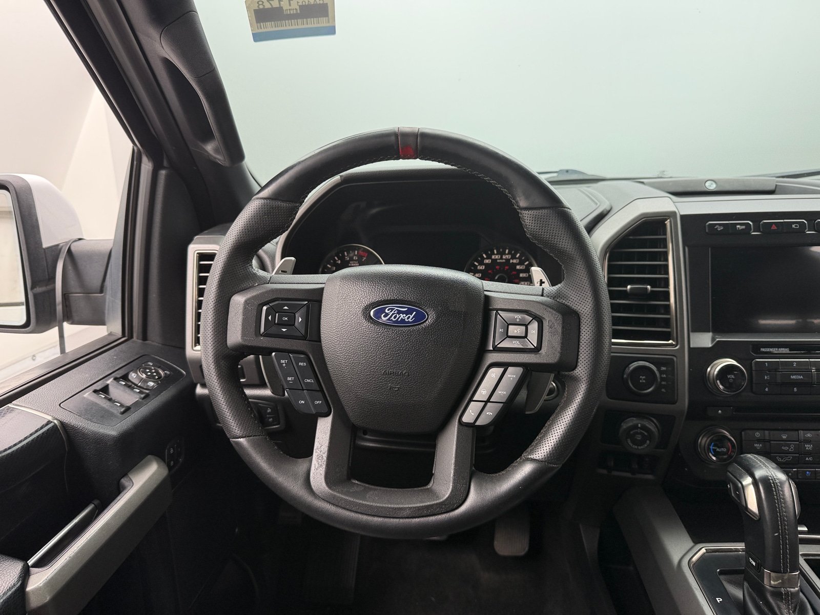 Thumbnail: 2018 Ford Econoline - 4