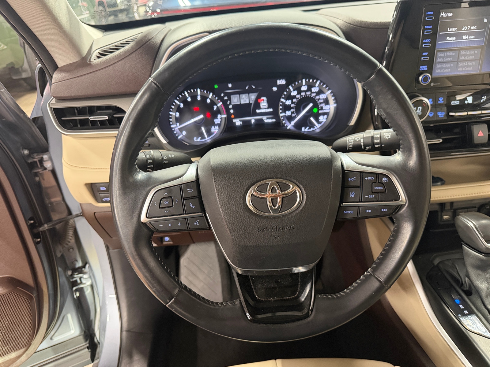 Thumbnail: 2021 Toyota Highlander - 4