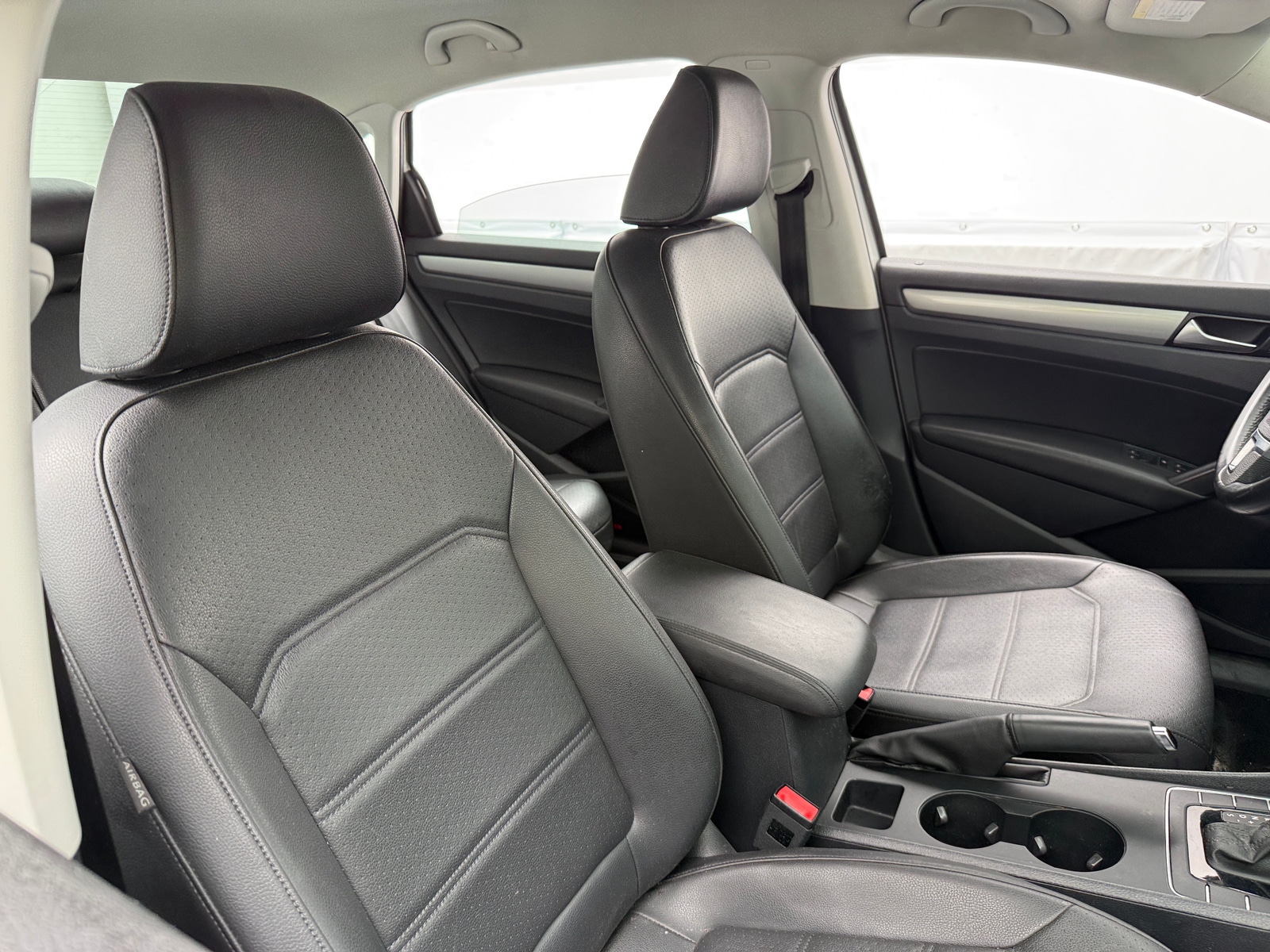 Thumbnail: 2015 Volkswagen Passat - 2