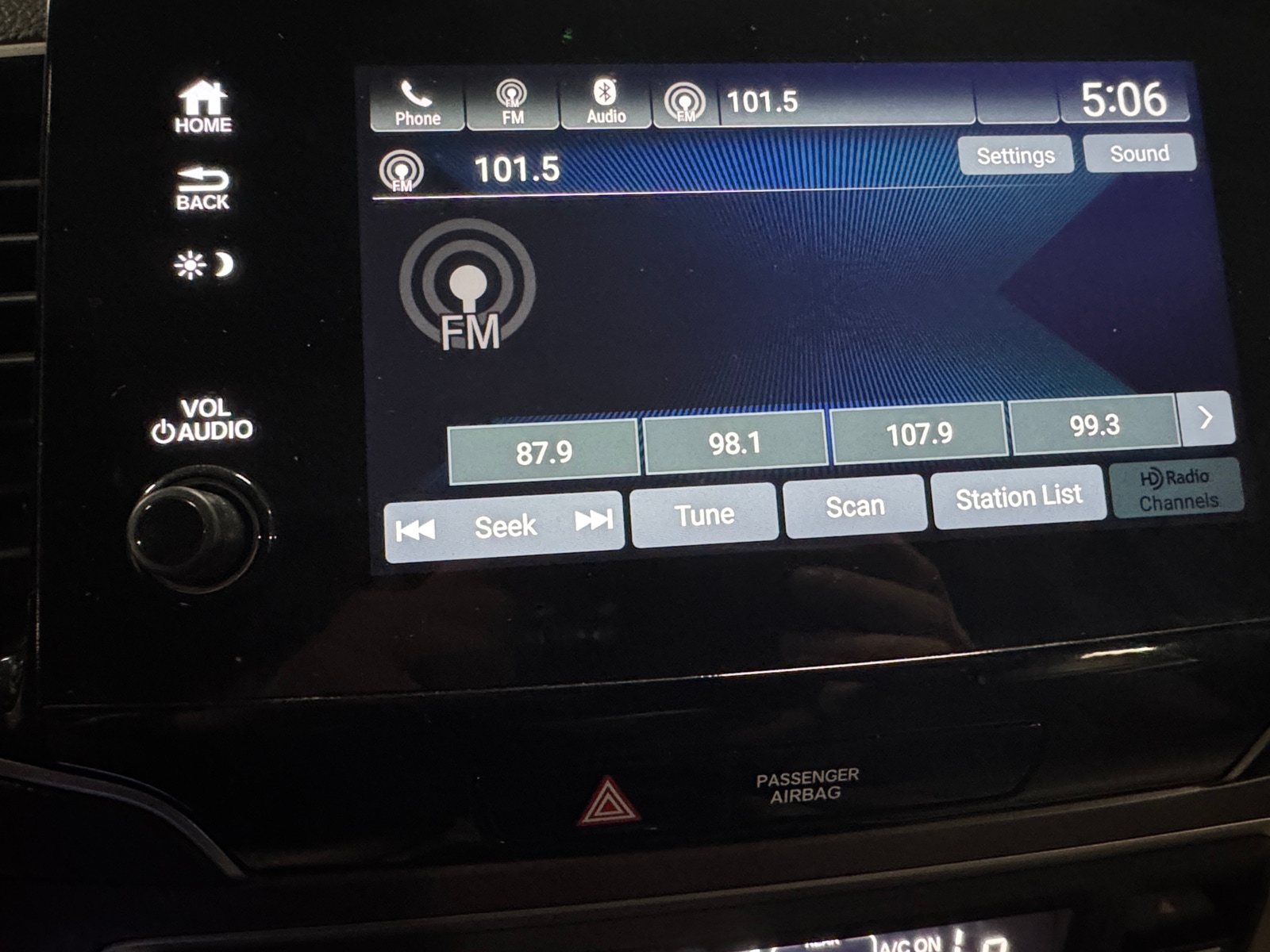 Thumbnail: 2019 Honda Pilot - 3