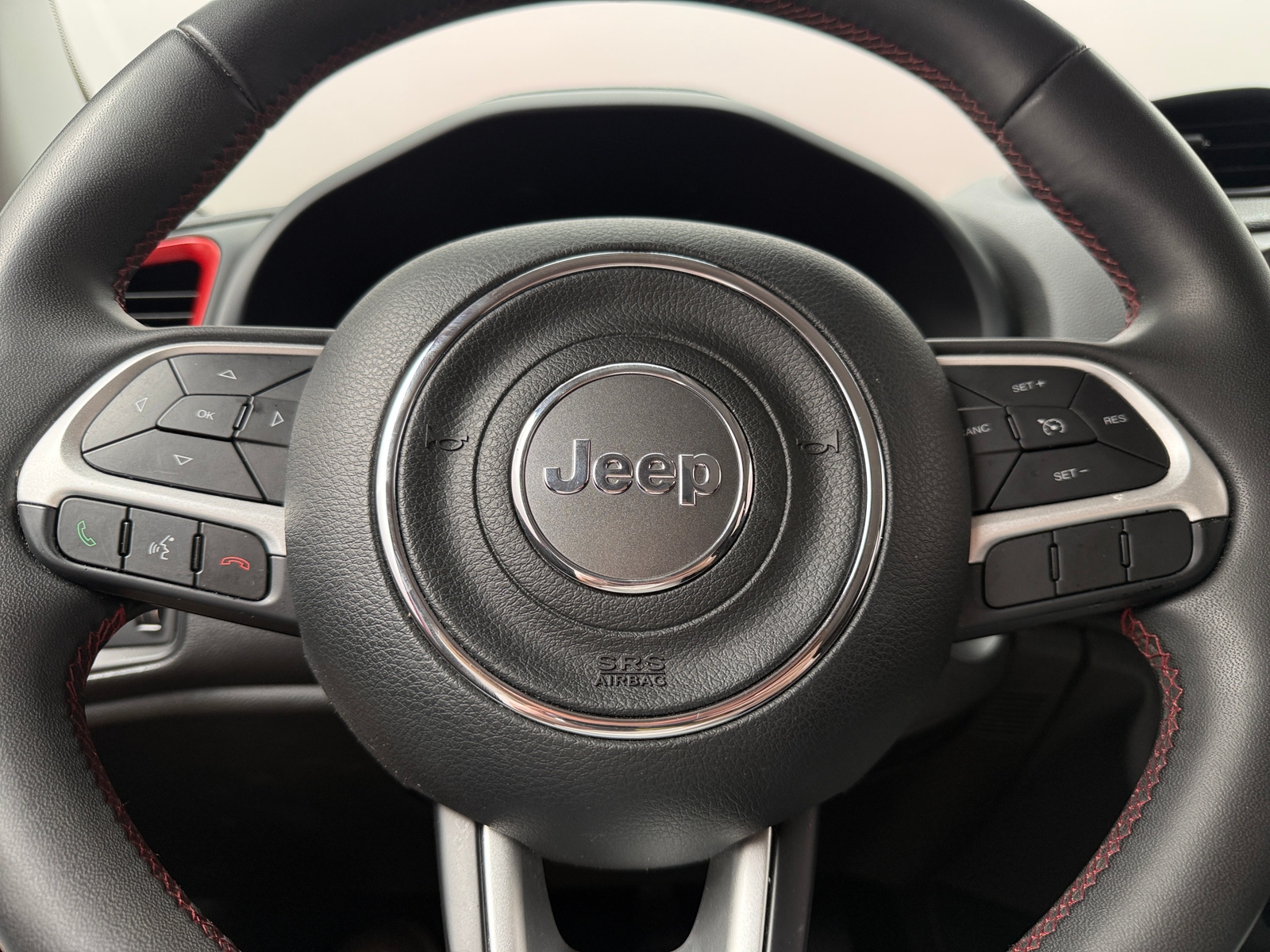 Thumbnail: 2023 Jeep Renegade - 5