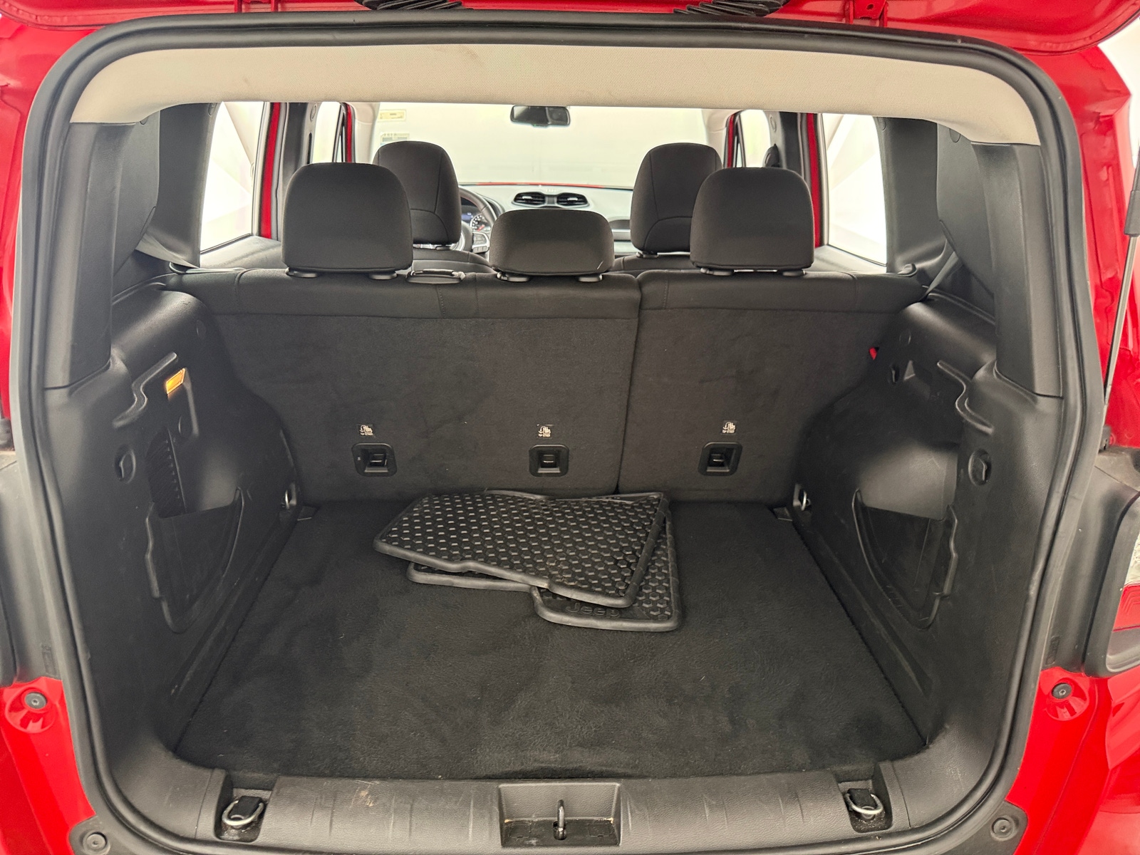 Thumbnail: 2023 Jeep Renegade - 7