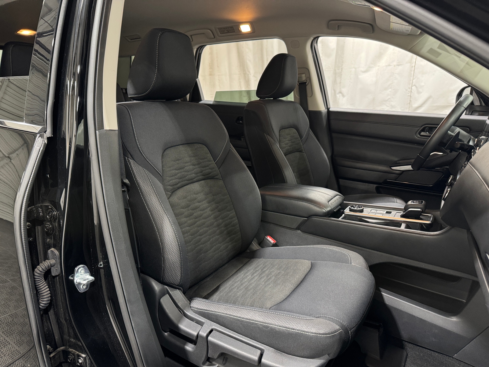 Thumbnail: 2025 Nissan Pathfinder - 2