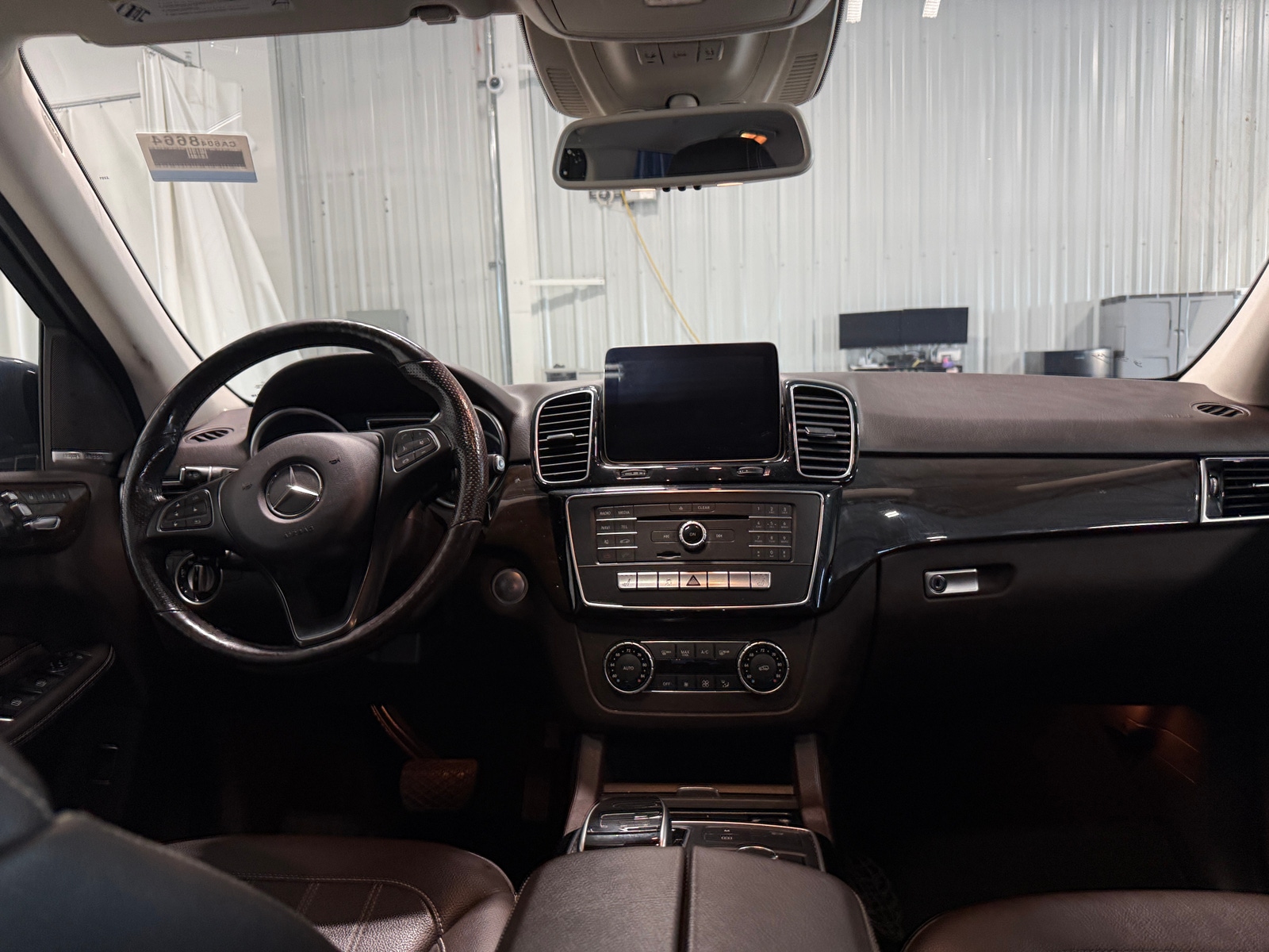 Thumbnail: 2017 Mercedes-Benz GLE - 2
