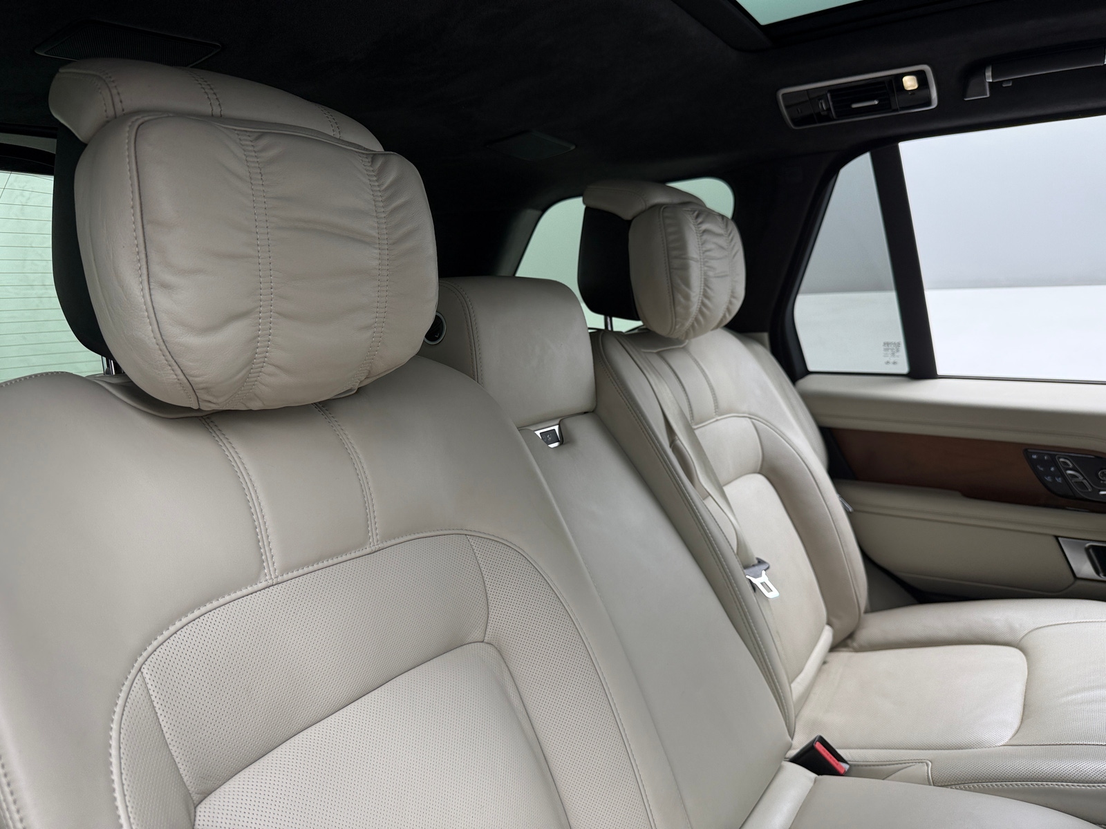 Thumbnail: 2019 Land Rover Range Rover - 5