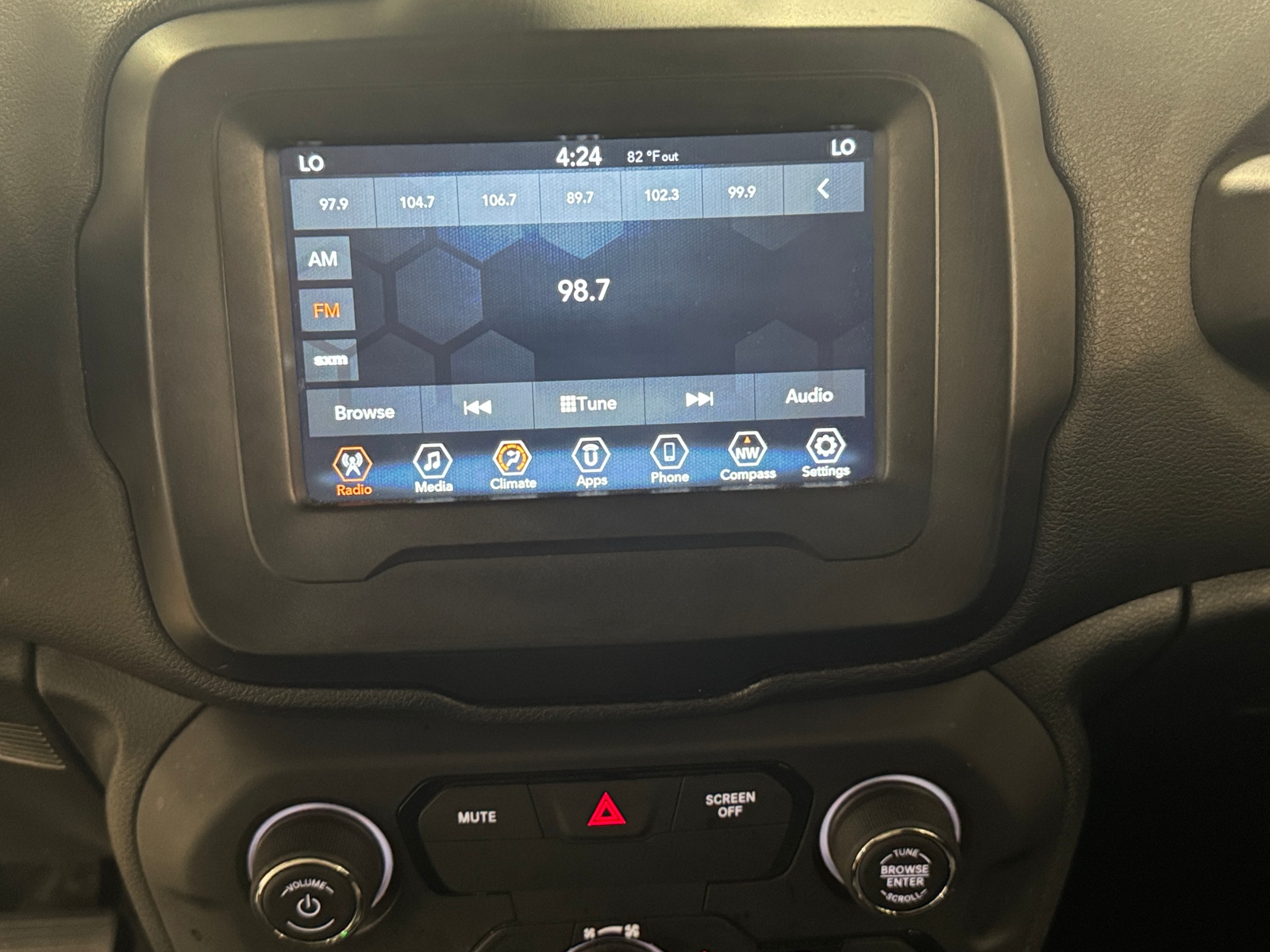 Thumbnail: 2020 Jeep Renegade - 4