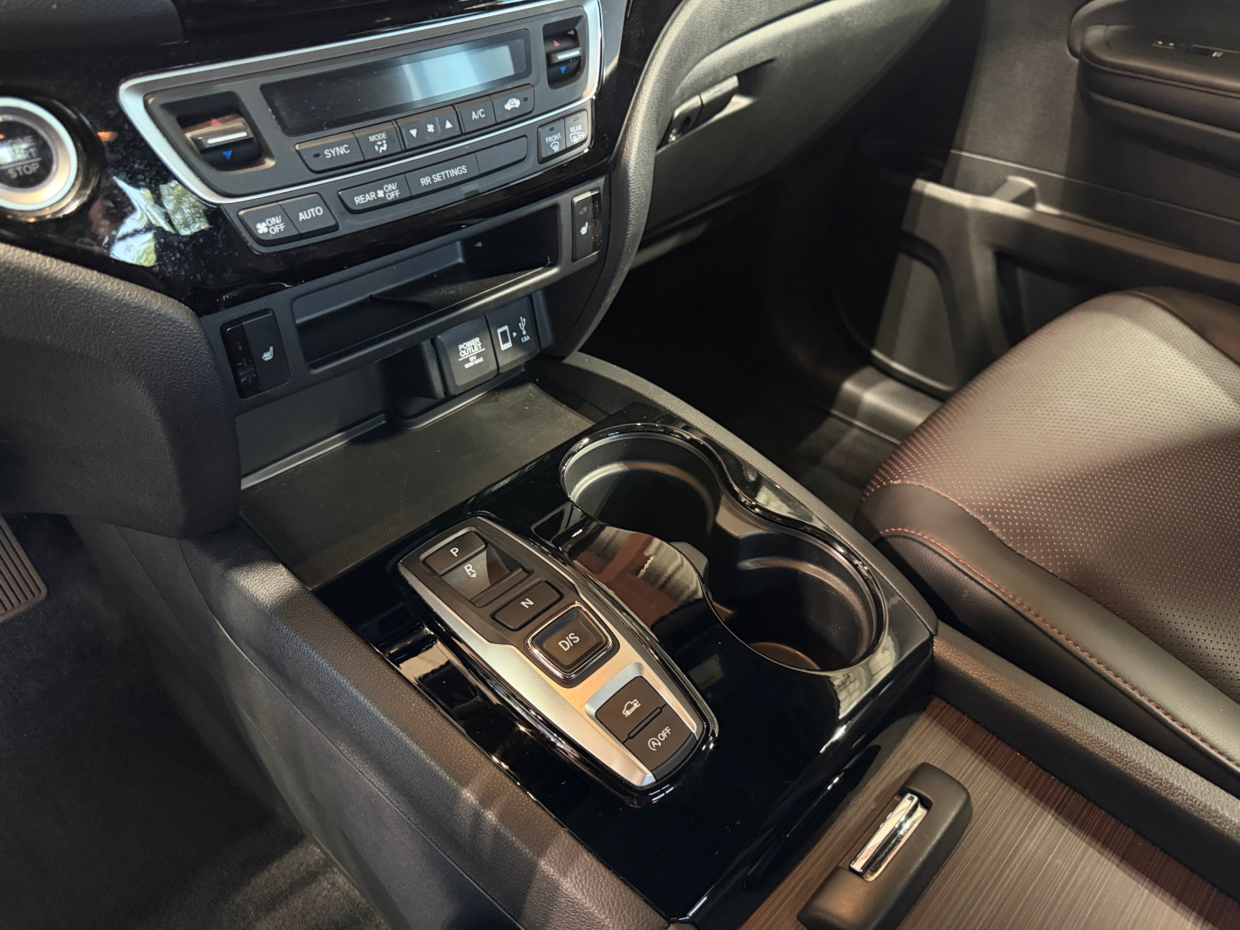 2020 Honda Ridgeline Black Edition - Photo 7