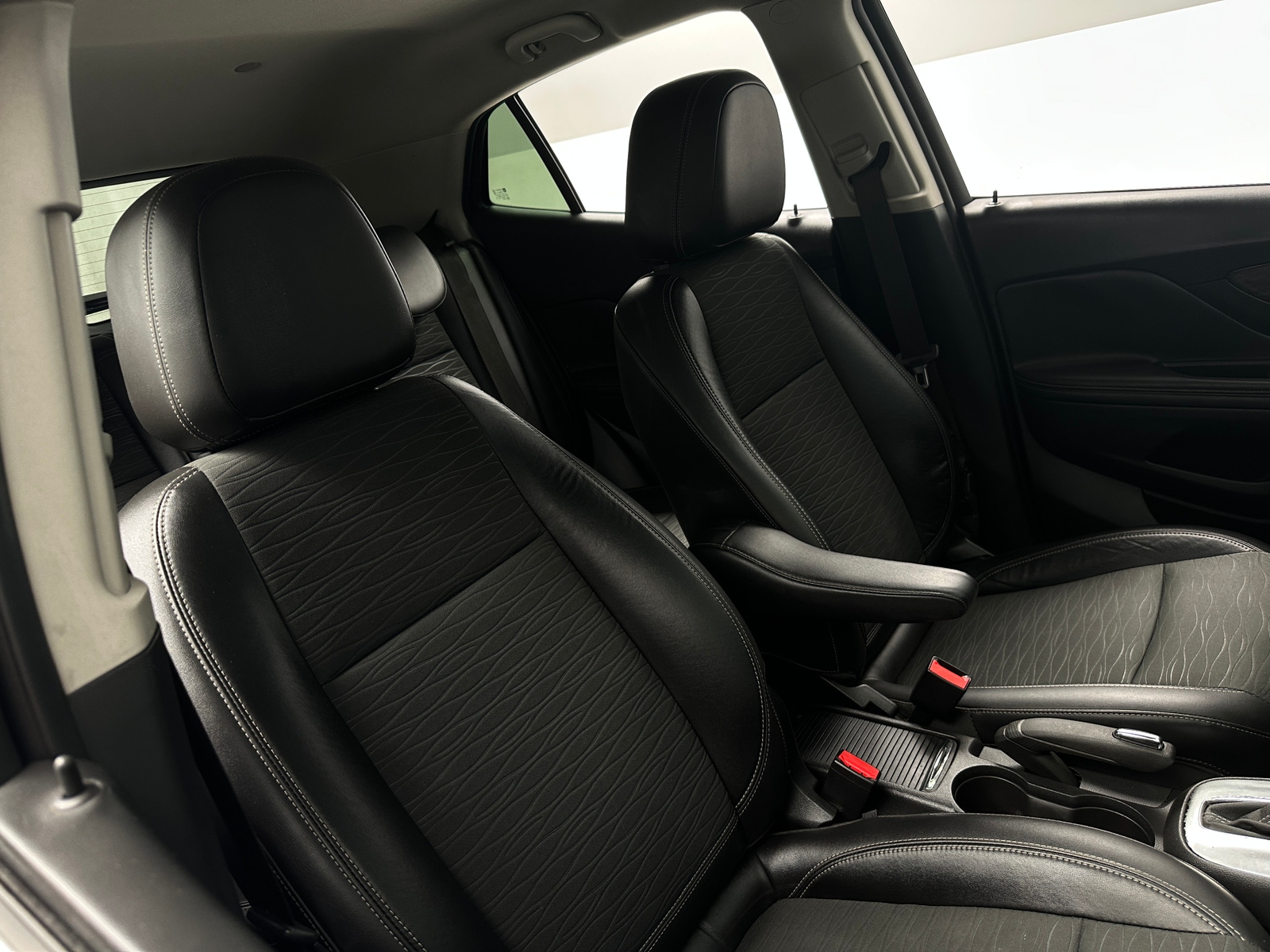Thumbnail: 2015 Buick Encore - 2