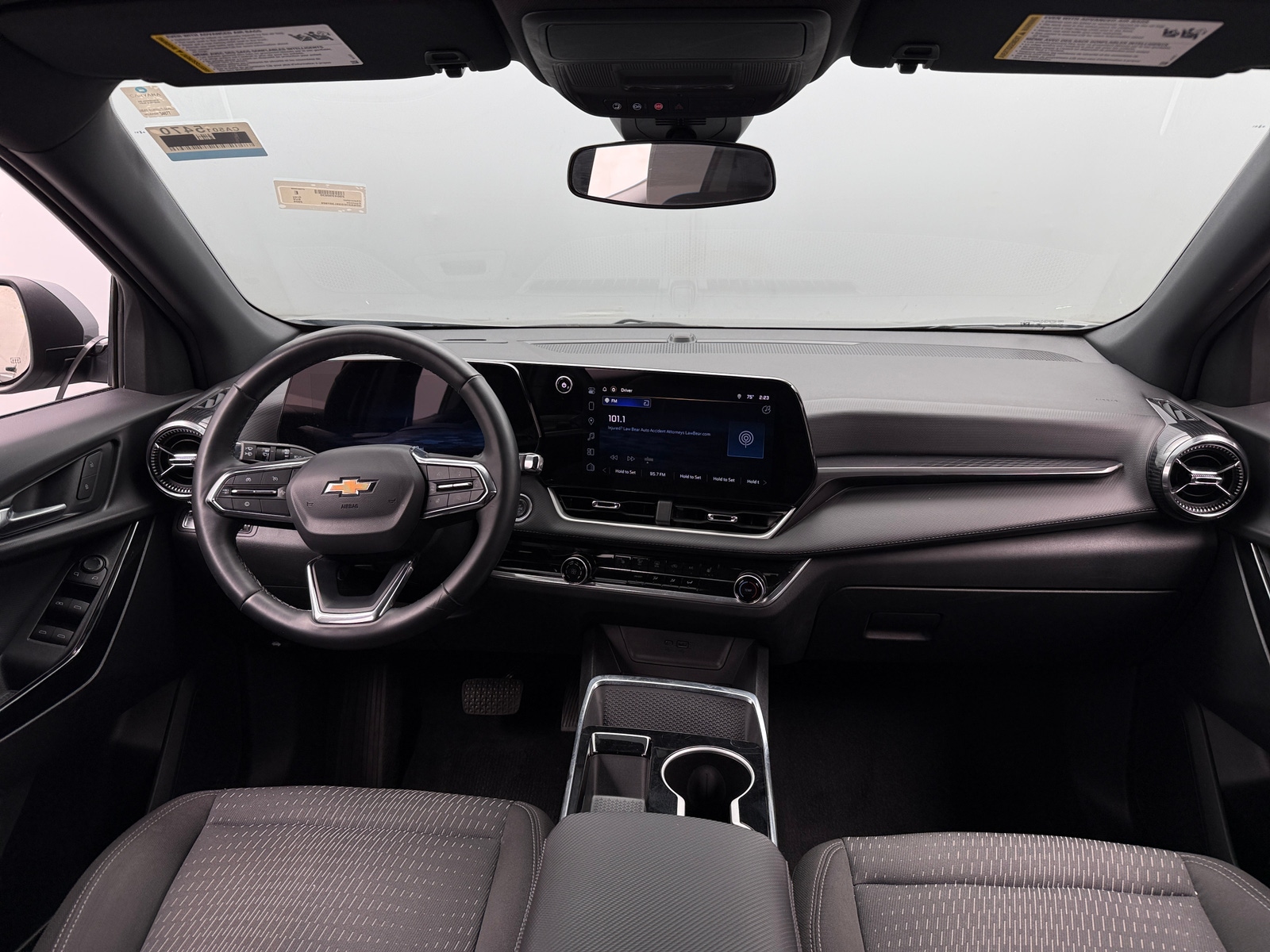 Thumbnail: 2025 Chevrolet Equinox - 3